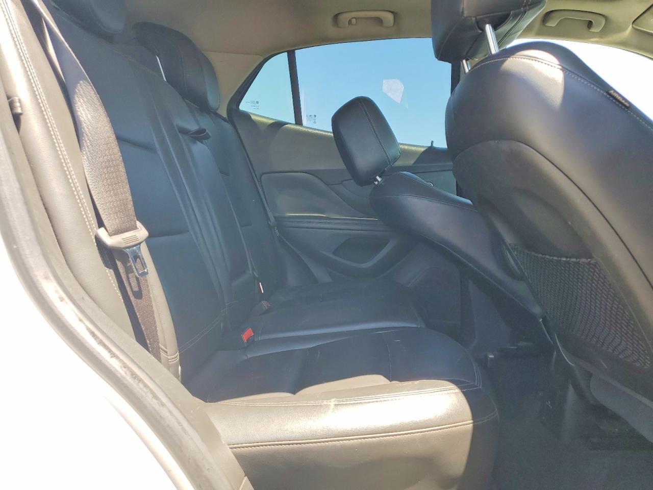 2015 Buick Encore White vin: KL4CJCSB9FB031278