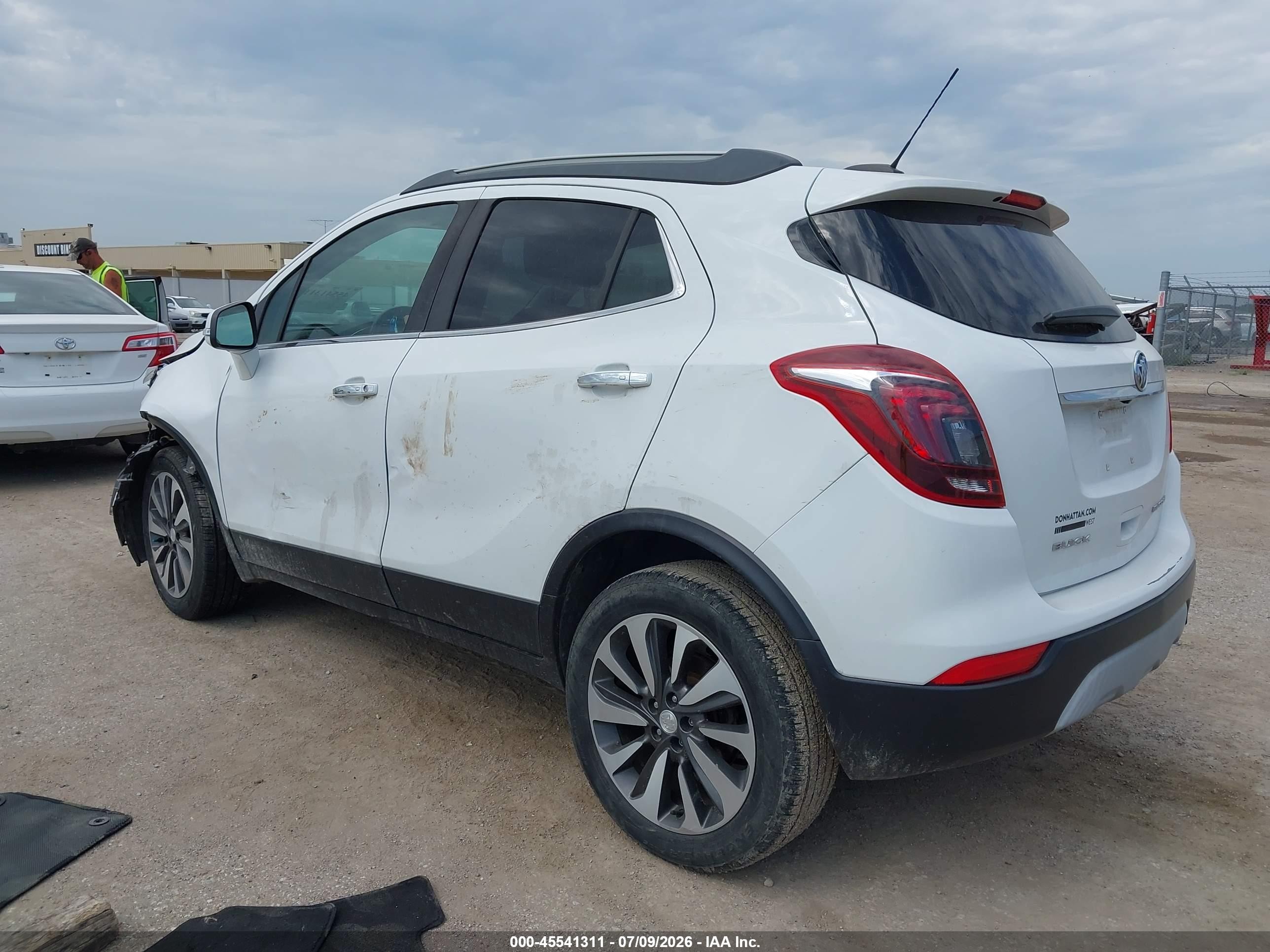2017 Buick Encore Essence White vin: KL4CJCSB9HB145106