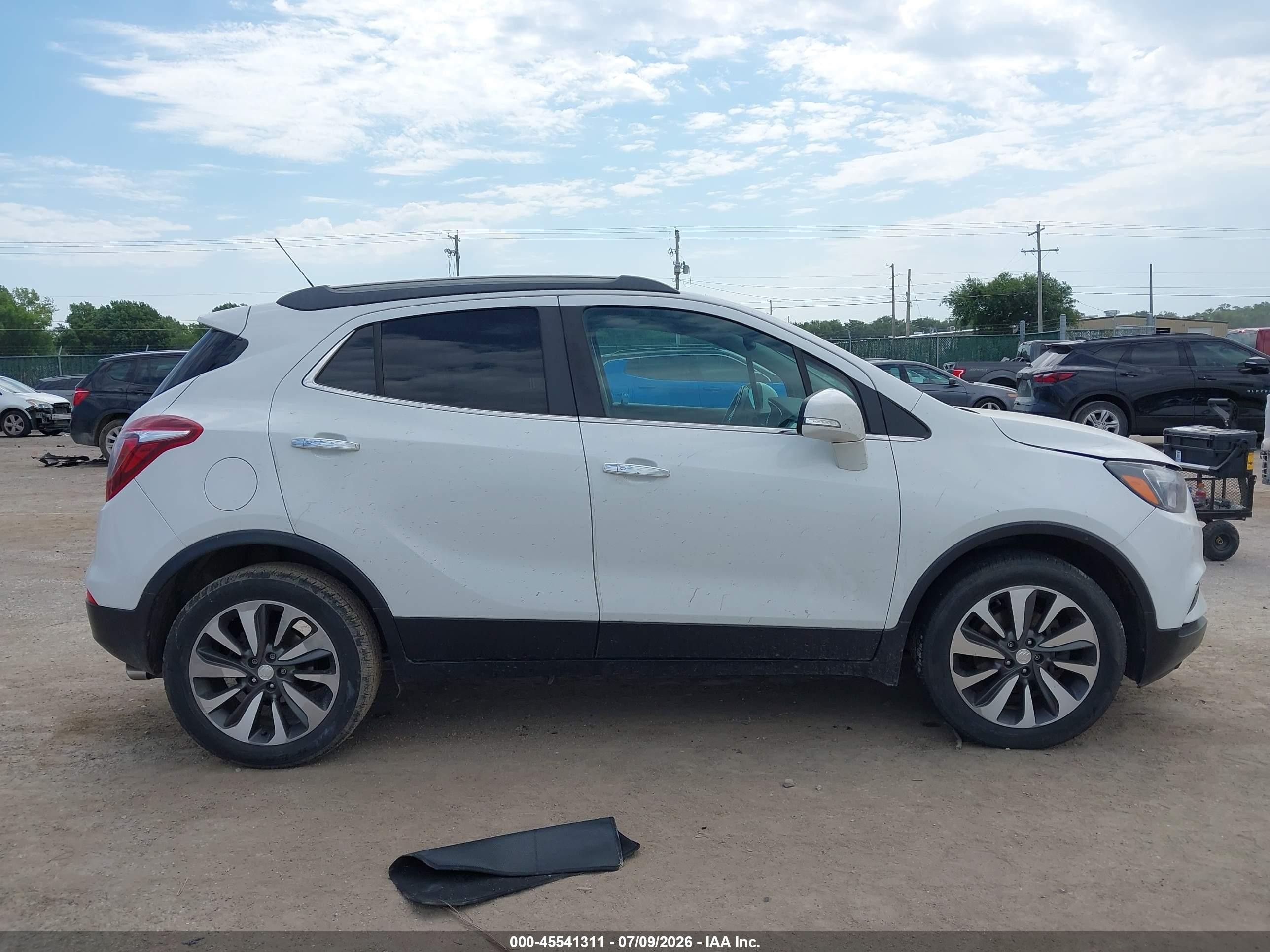 2017 Buick Encore Essence White vin: KL4CJCSB9HB145106