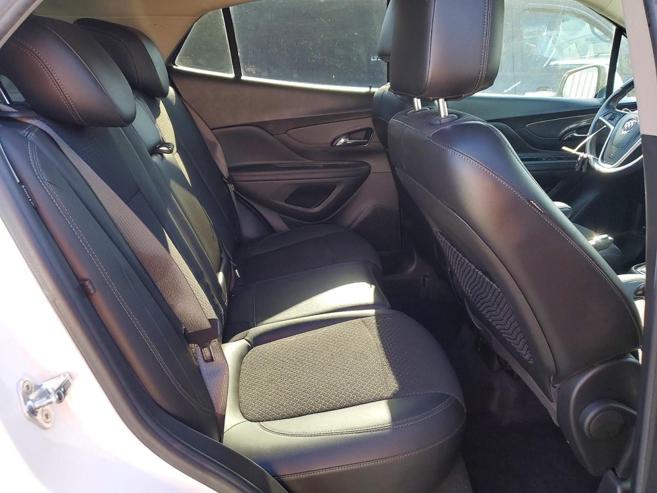 2020 Buick Encore Preferred White vin: KL4CJESB2LB030786