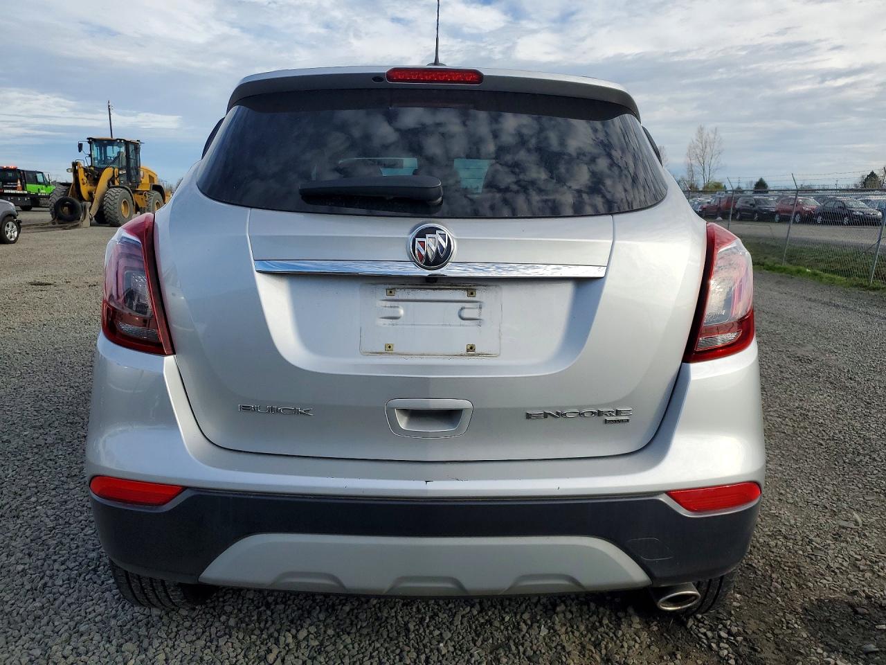 2018 Buick Encore Preferred Silver vin: KL4CJESB6JB688477