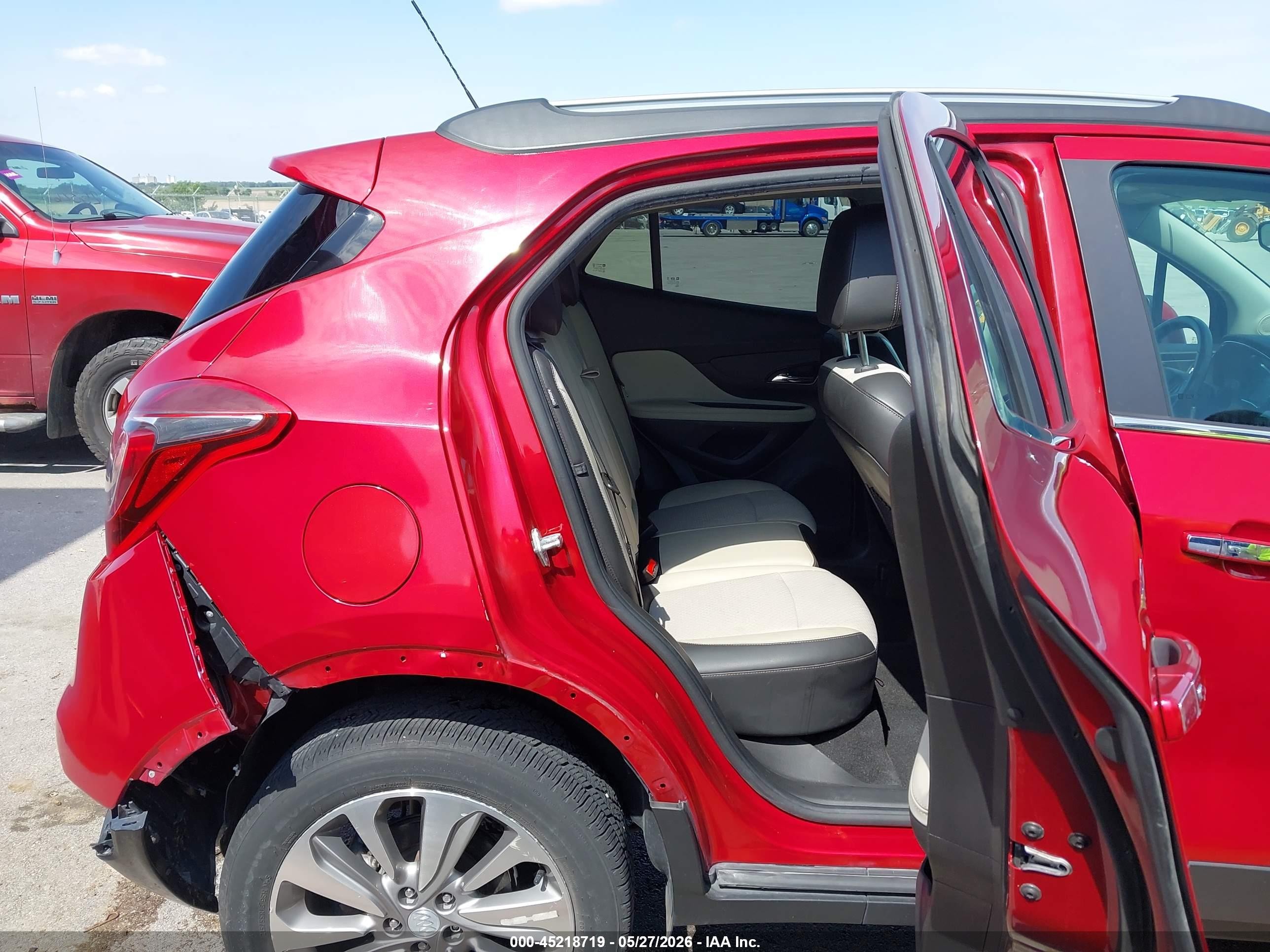 2020 Buick Encore Awd Preferred Red vin: KL4CJESB7LB032730