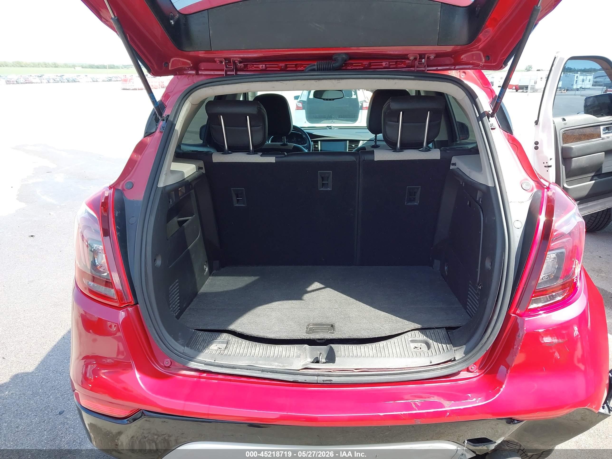 2020 Buick Encore Awd Preferred Red vin: KL4CJESB7LB032730