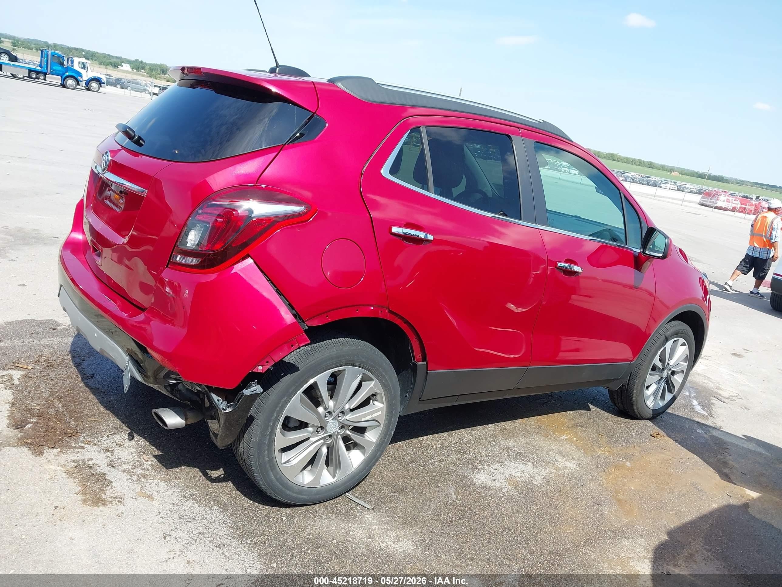 2020 Buick Encore Awd Preferred Red vin: KL4CJESB7LB032730