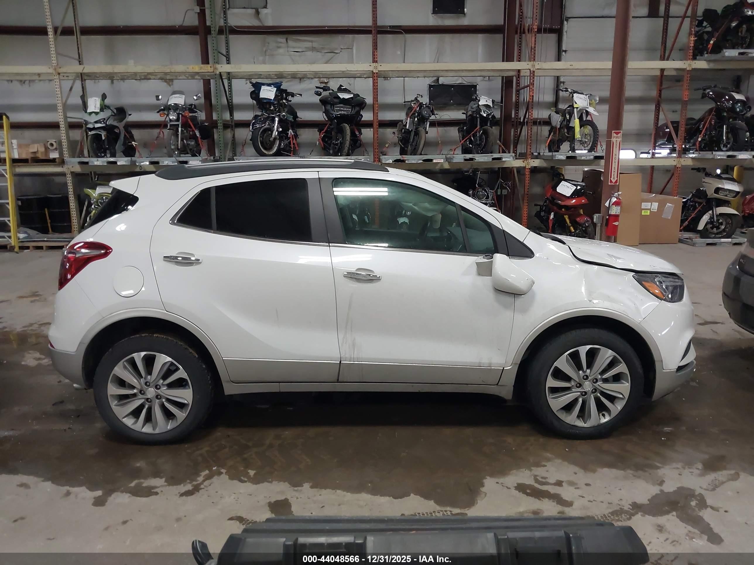 2020 Buick Encore Awd Preferred White vin: KL4CJESB7LB073665