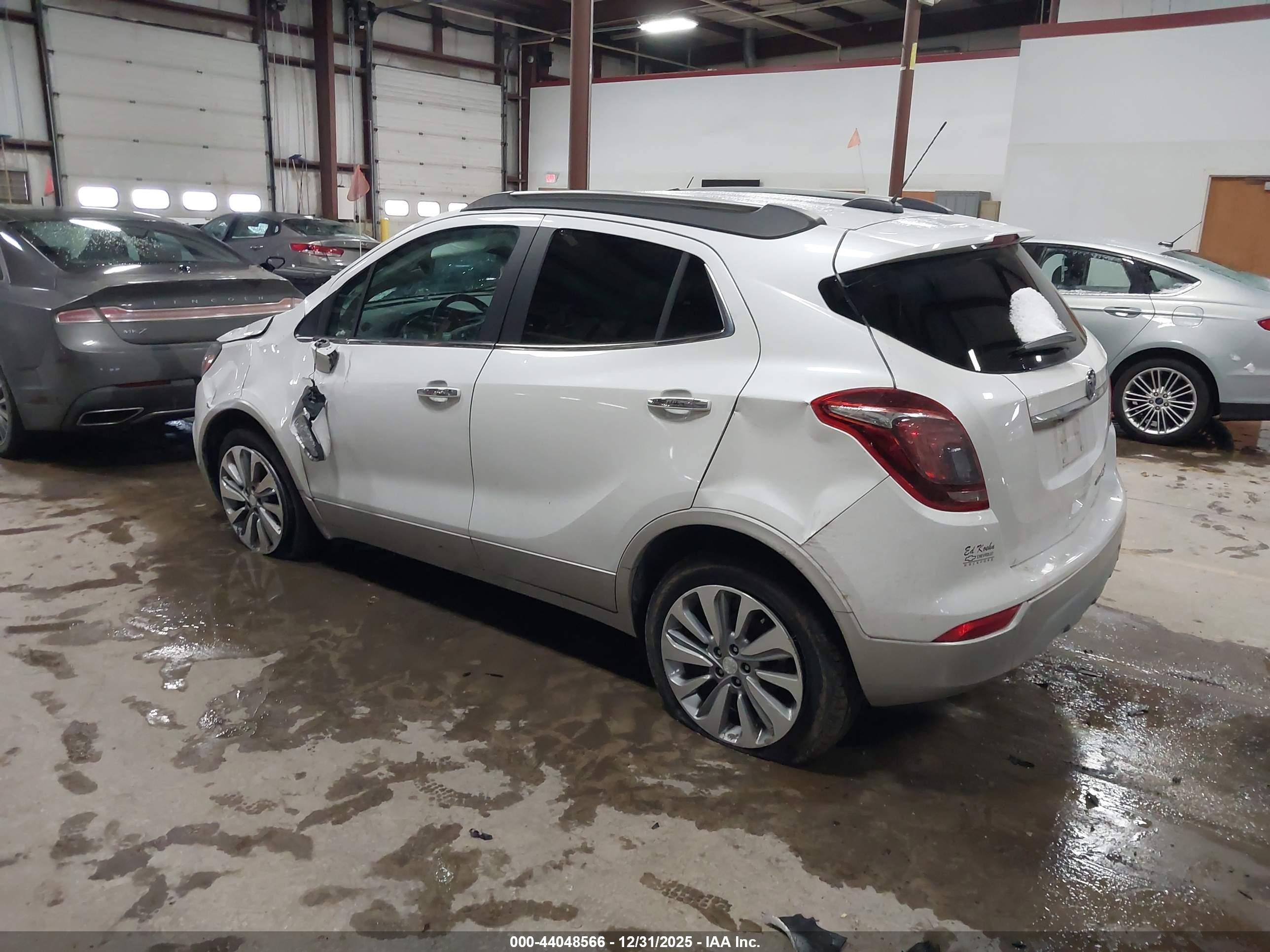 2020 Buick Encore Awd Preferred White vin: KL4CJESB7LB073665