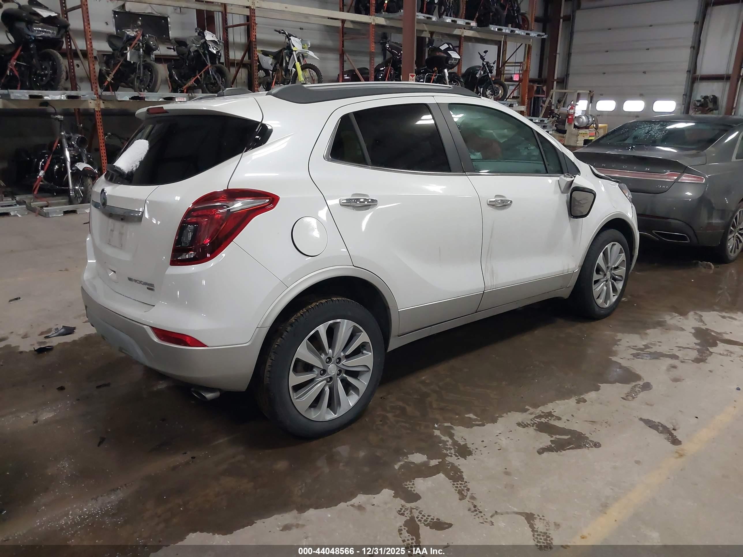 2020 Buick Encore Awd Preferred White vin: KL4CJESB7LB073665