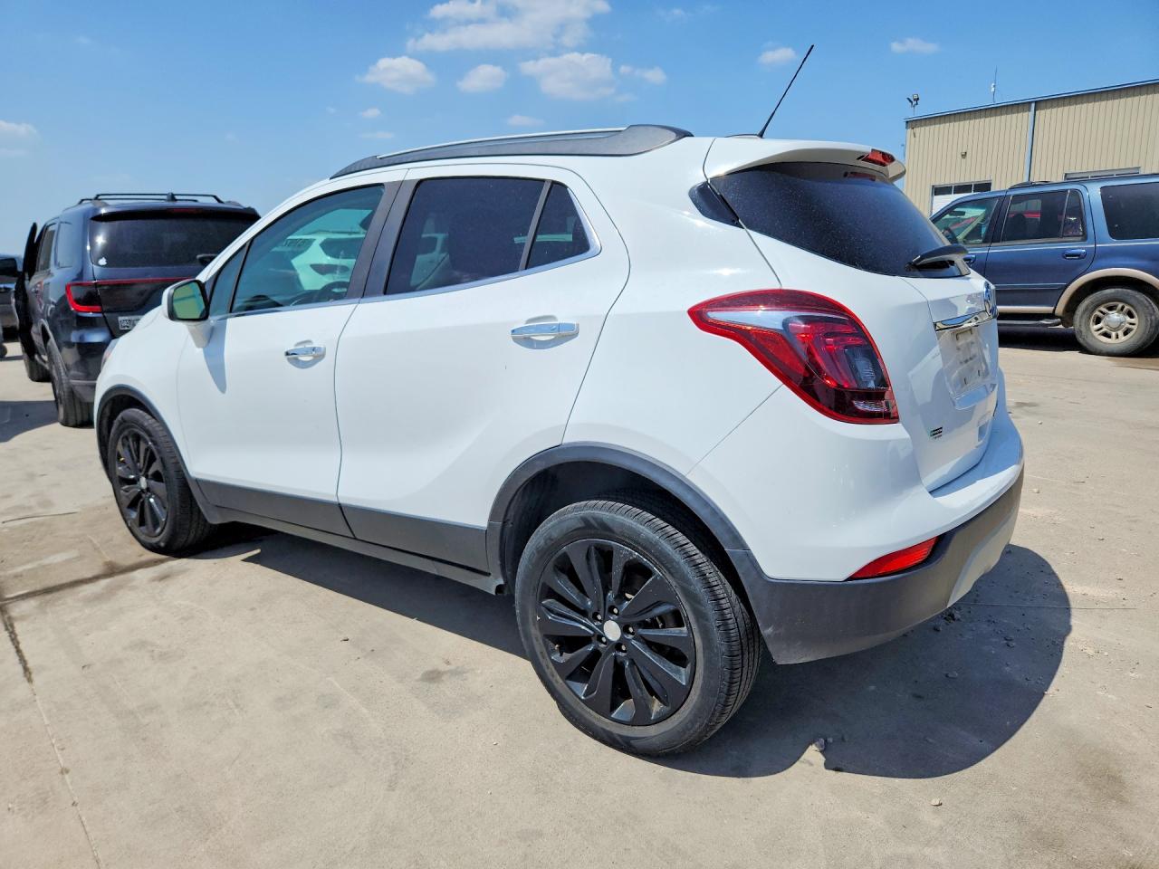 2021 Buick Encore Preferred White vin: KL4CJESM1MB376184