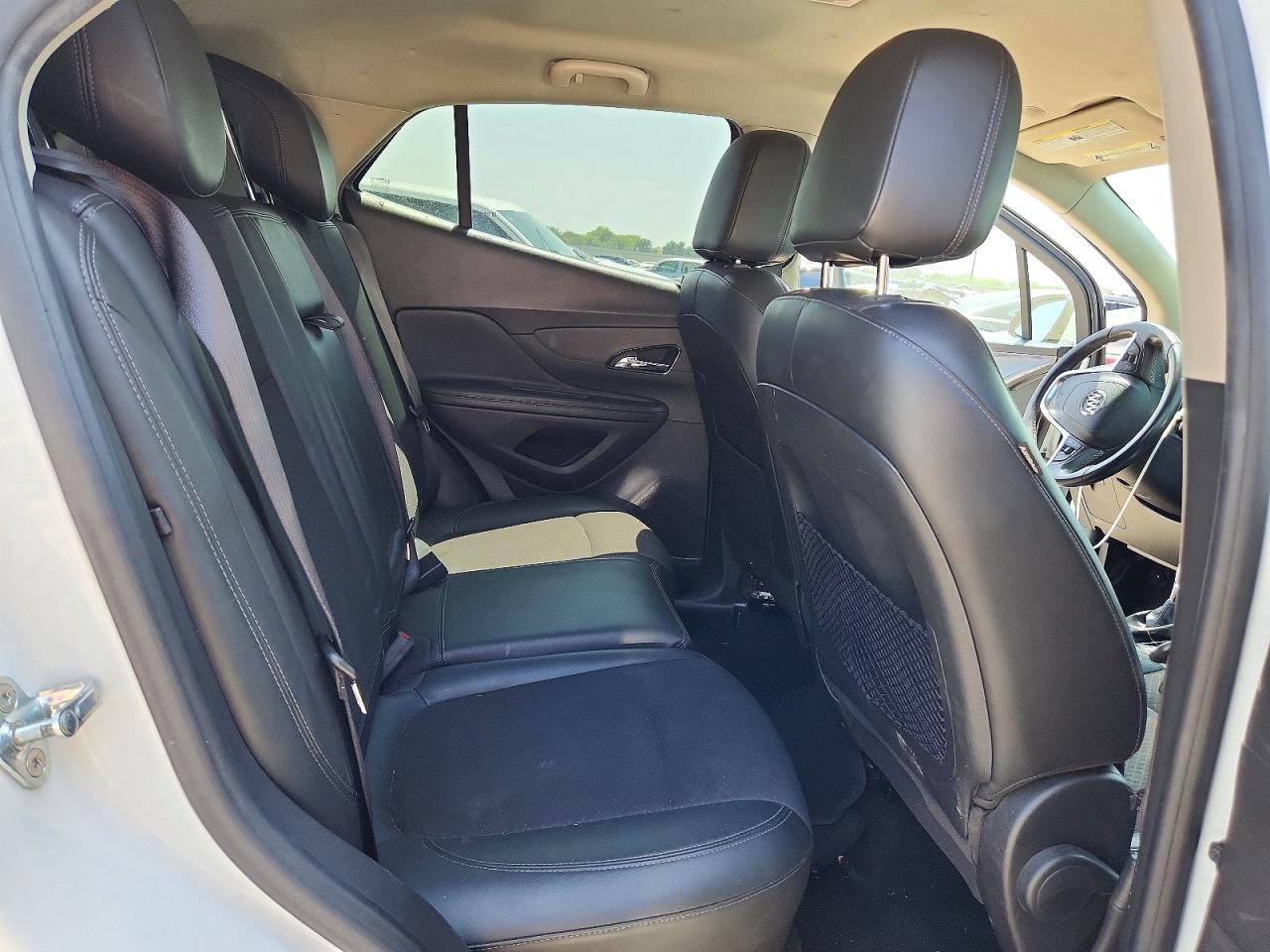 2021 Buick Encore Preferred White vin: KL4CJESM1MB376184