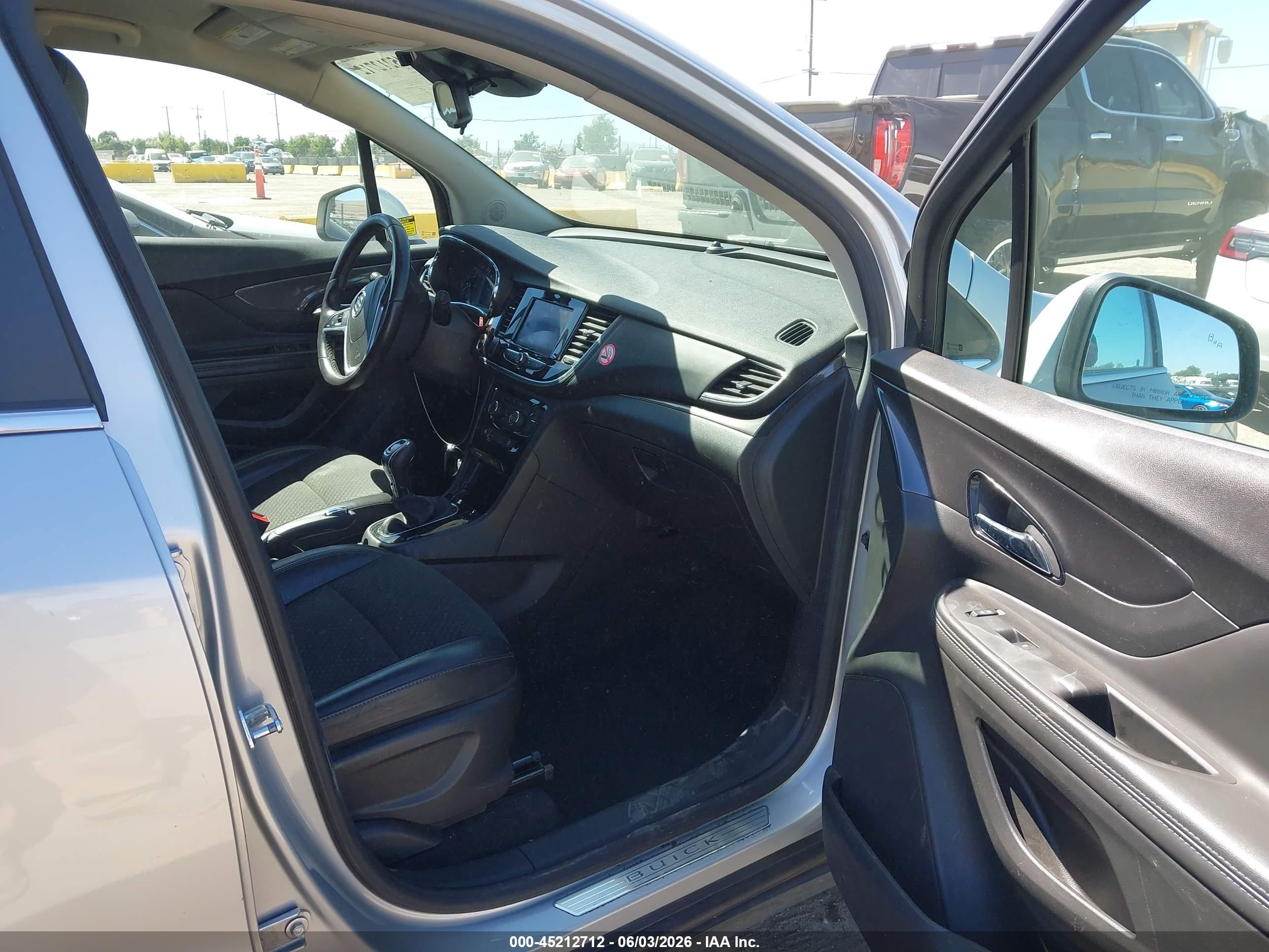 2022 Buick Encore Awd Preferred Серый vin: KL4CJESM3NB530475
