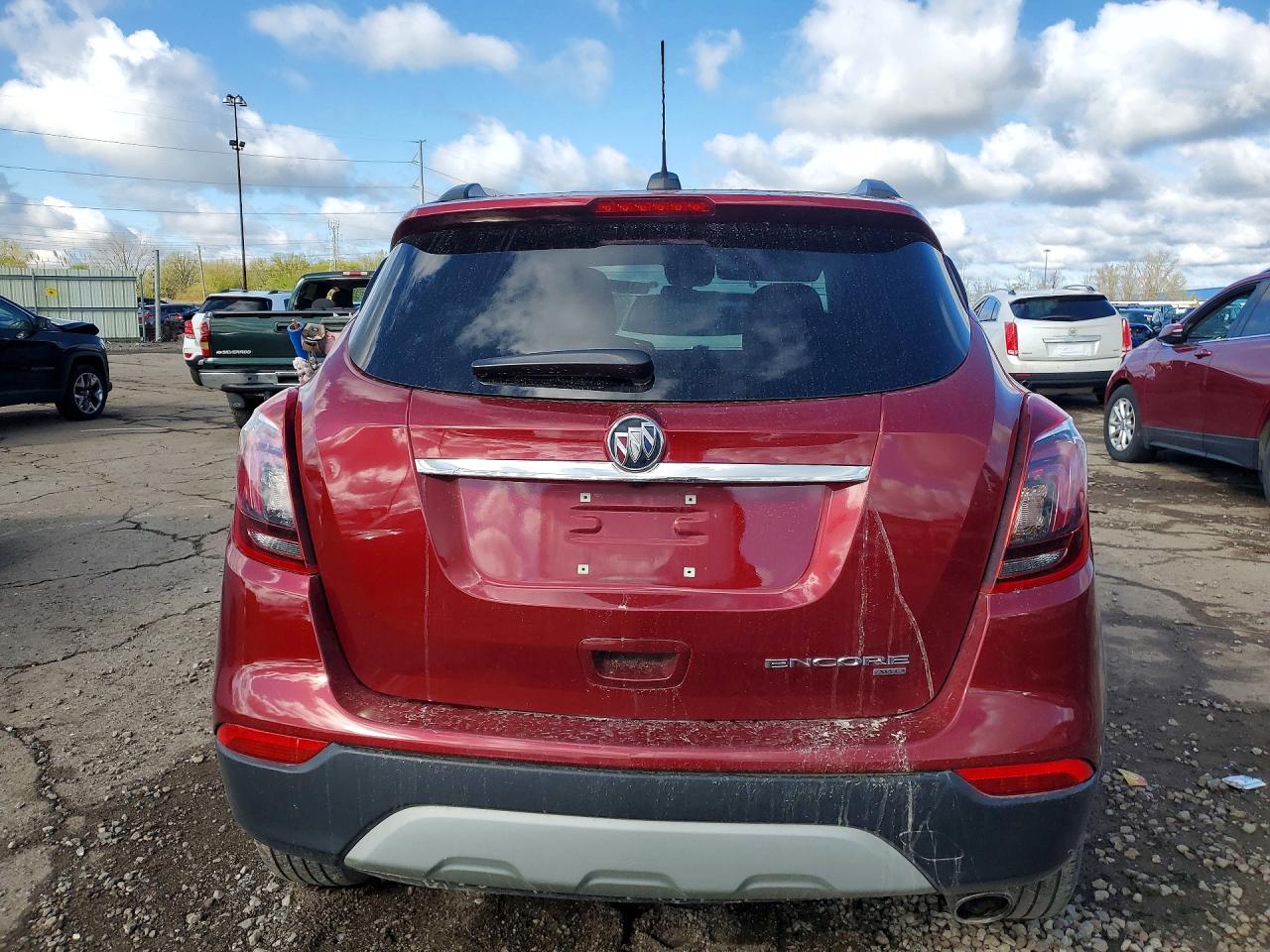 2022 Buick Encore Preferred Красный vin: KL4CJESM7NB500380