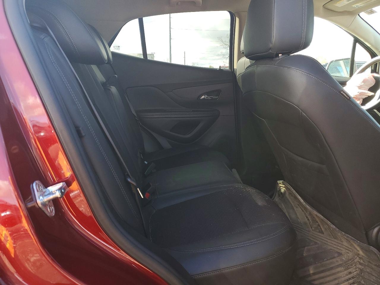 2022 Buick Encore Preferred Красный vin: KL4CJESM7NB500380