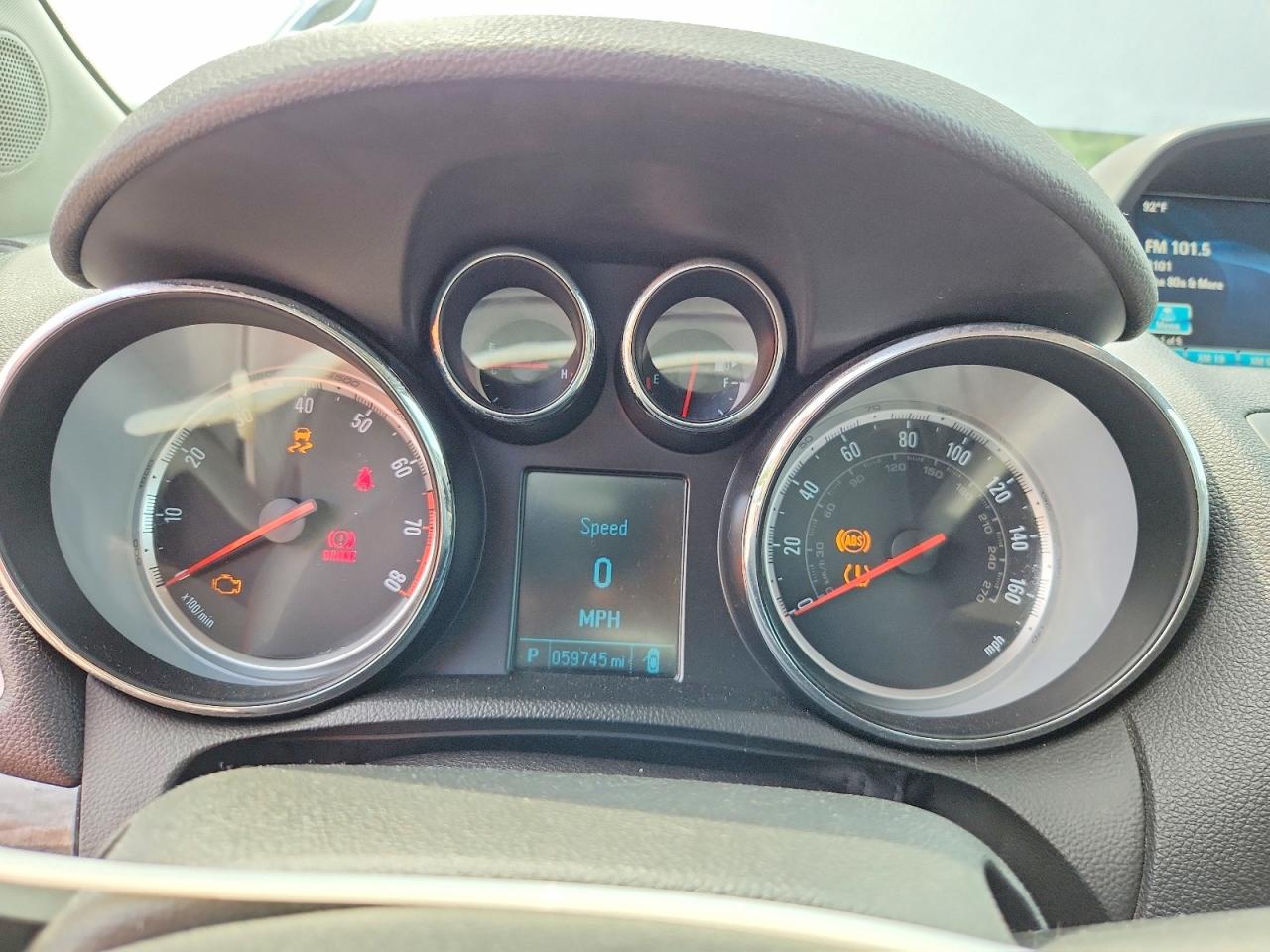 2014 Buick Encore Convenience Серебряный vin: KL4CJFSB3EB682602