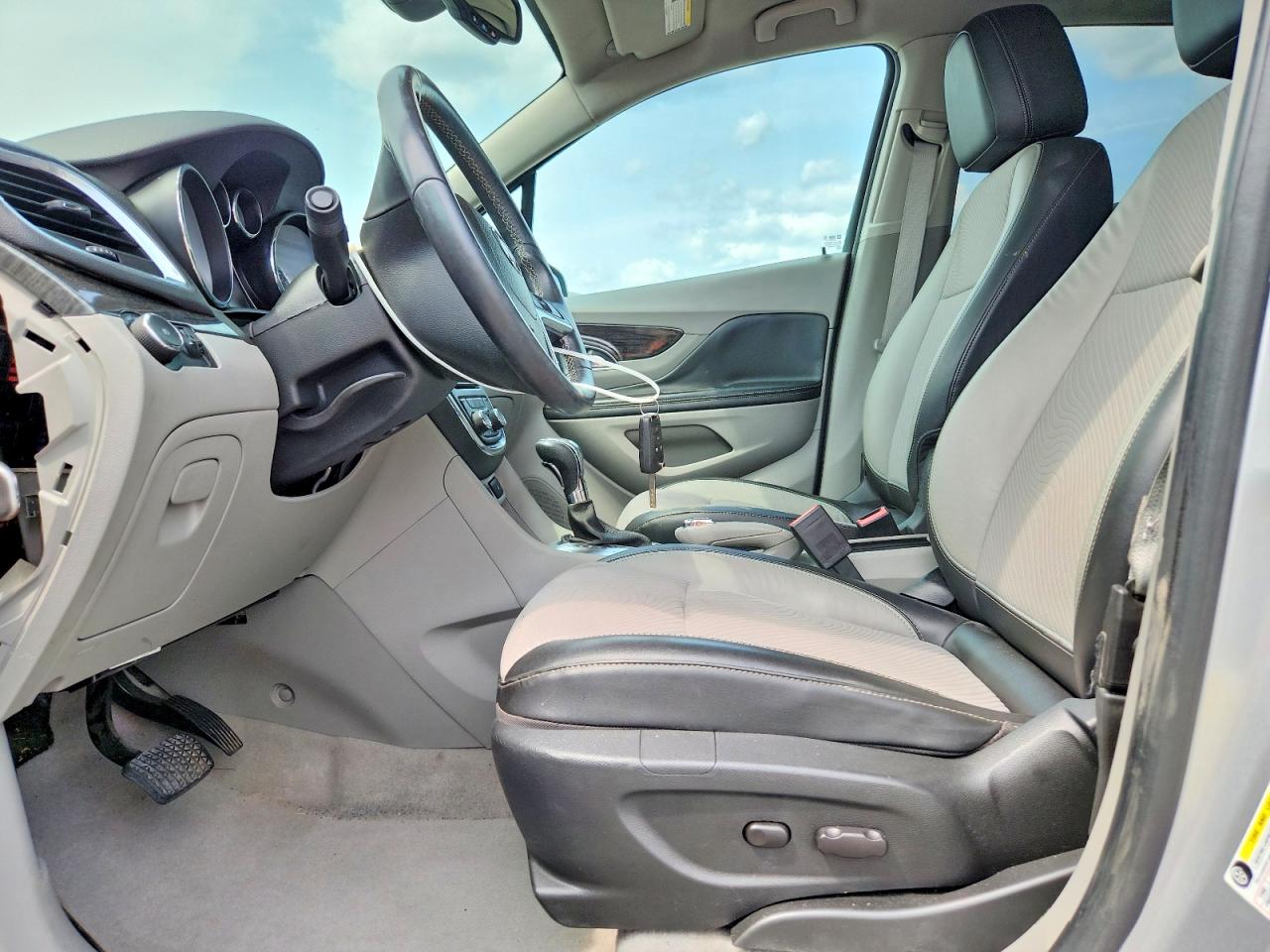 2014 Buick Encore Convenience Серебряный vin: KL4CJFSB3EB682602