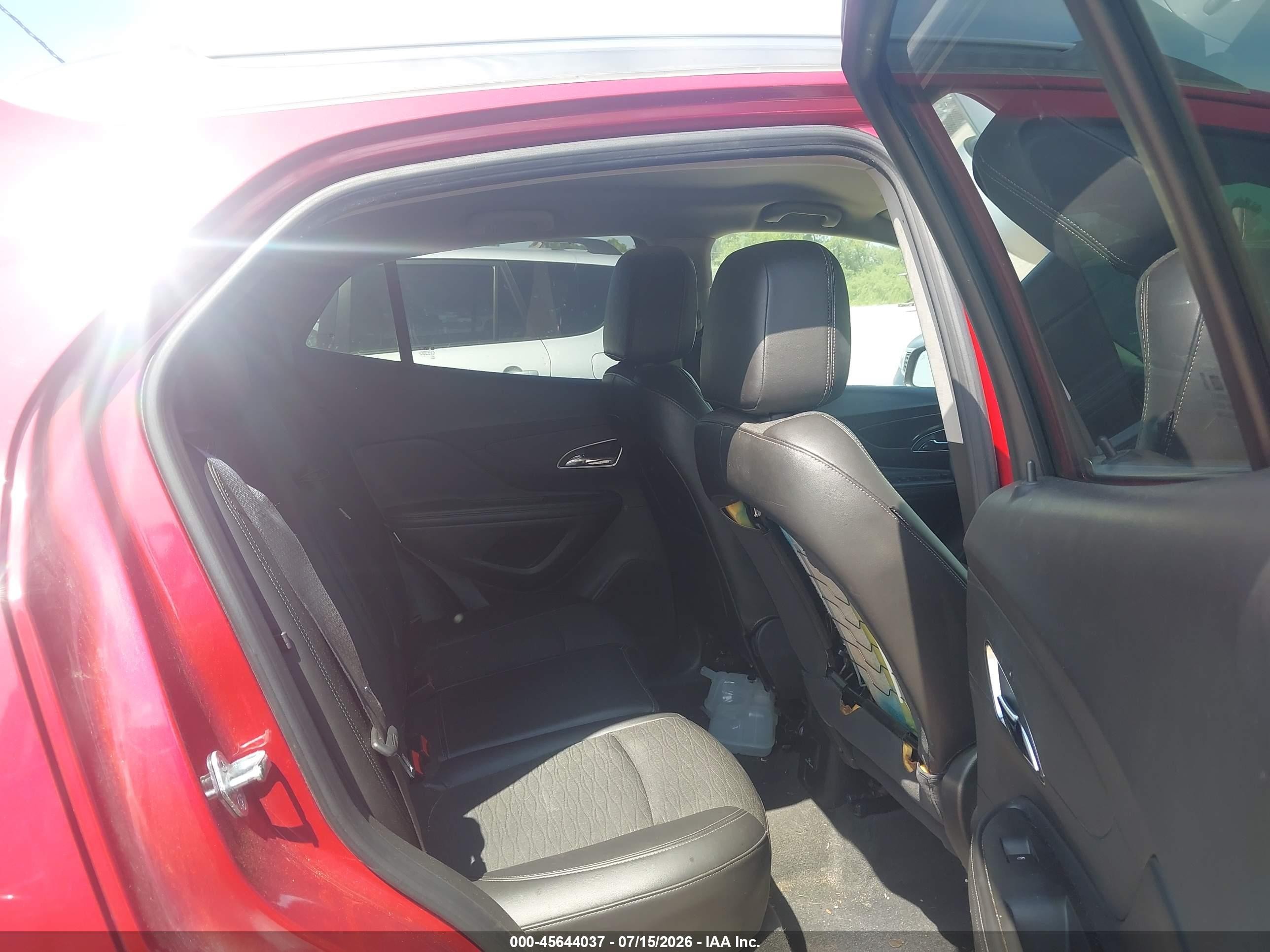 2015 Buick Encore Convenience Red vin: KL4CJFSB7FB263704