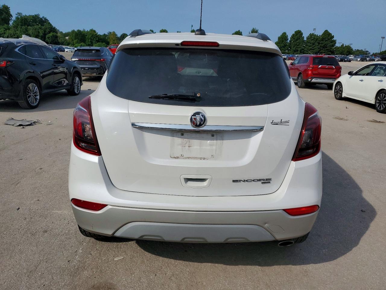 2020 Buick Encore Essence White vin: KL4CJGSB6LB047909