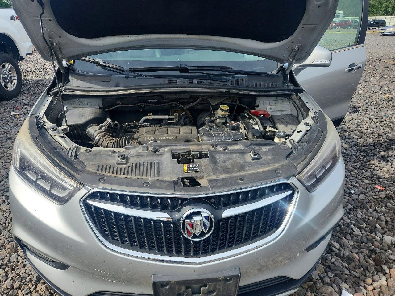 2018 Buick Encore Essence Silver vin: KL4CJGSB8JB534851