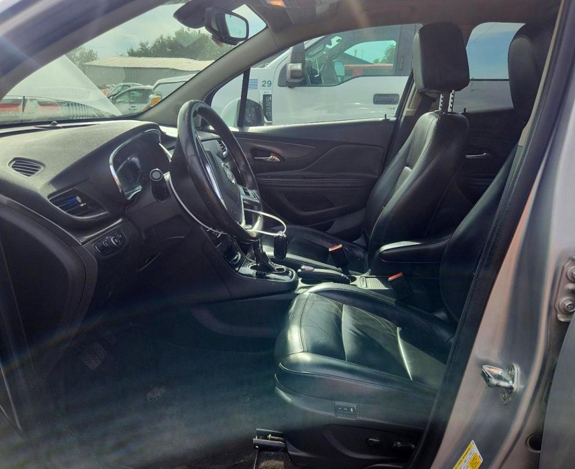 2018 Buick Encore Essence Silver vin: KL4CJGSB8JB534851