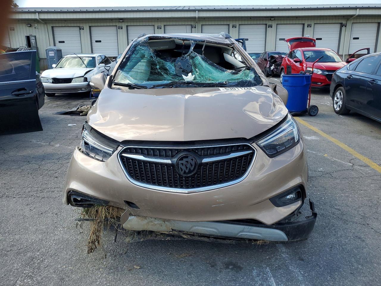 2018 Buick Encore Essence Желто-коричневый vin: KL4CJGSM3JB626225