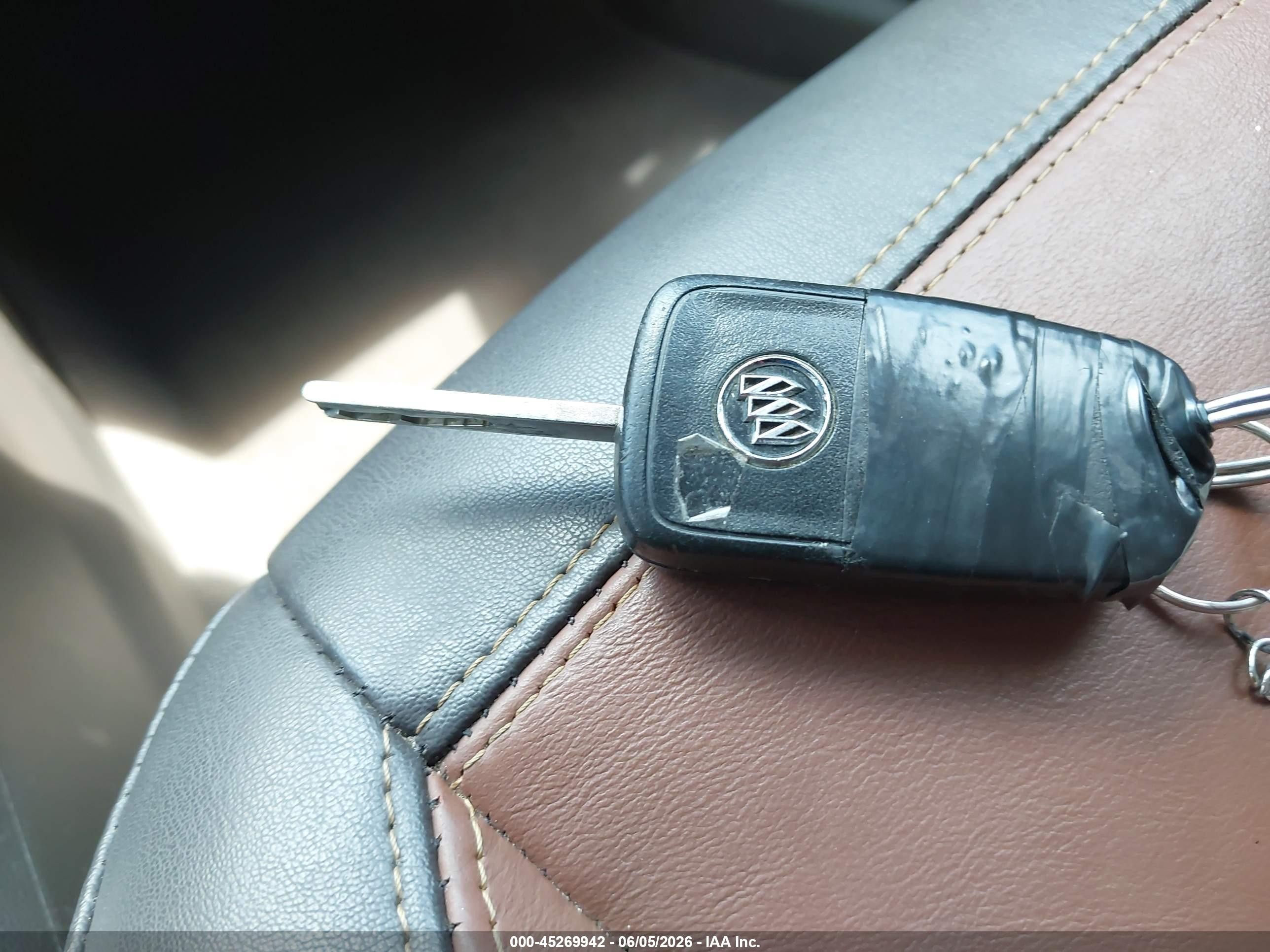 2015 Buick Encore Premium Серый vin: KL4CJHSB7FB134549