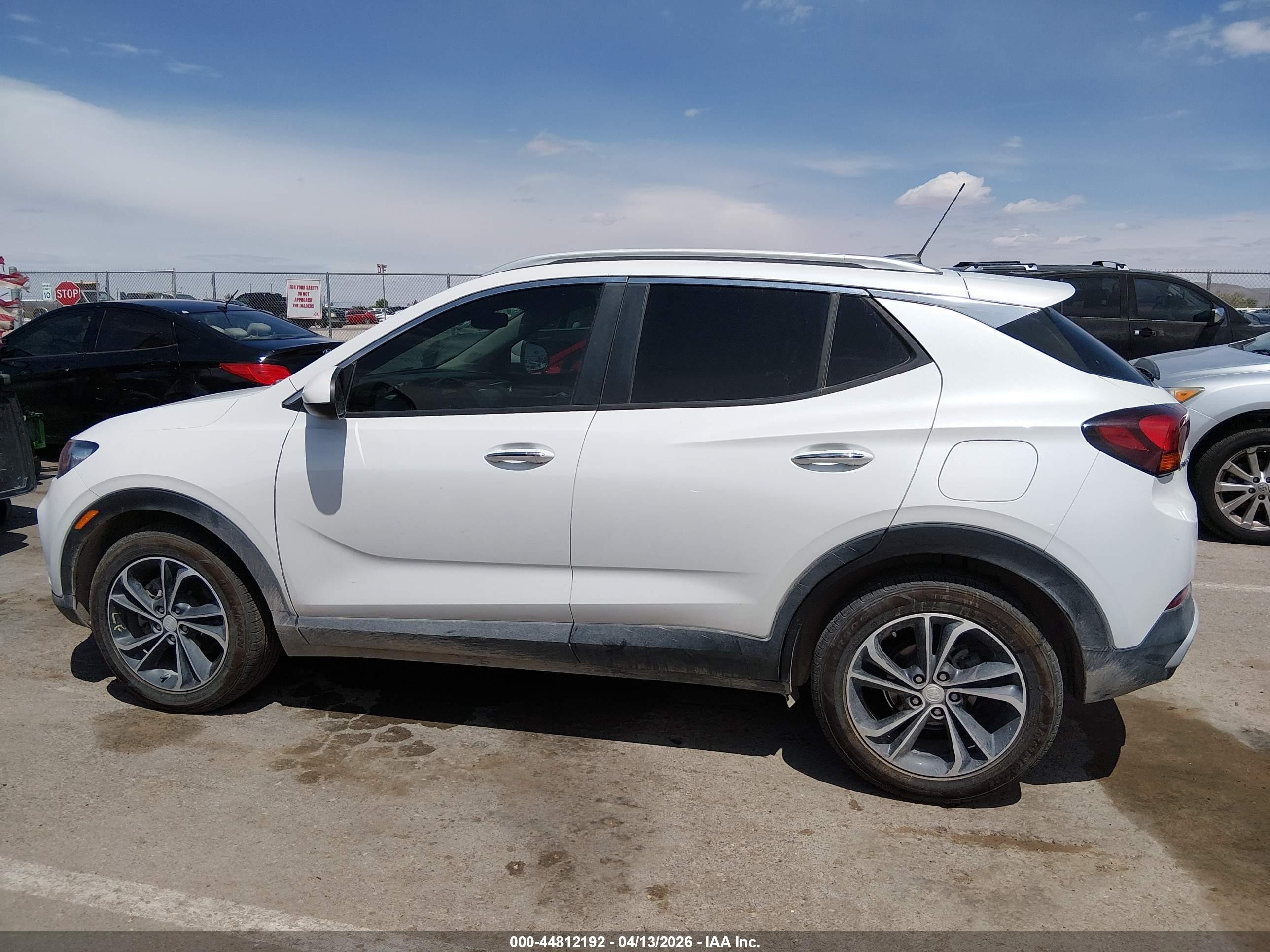 2020 Buick Encore Gx Fwd Select White vin: KL4MMDS22LB131039