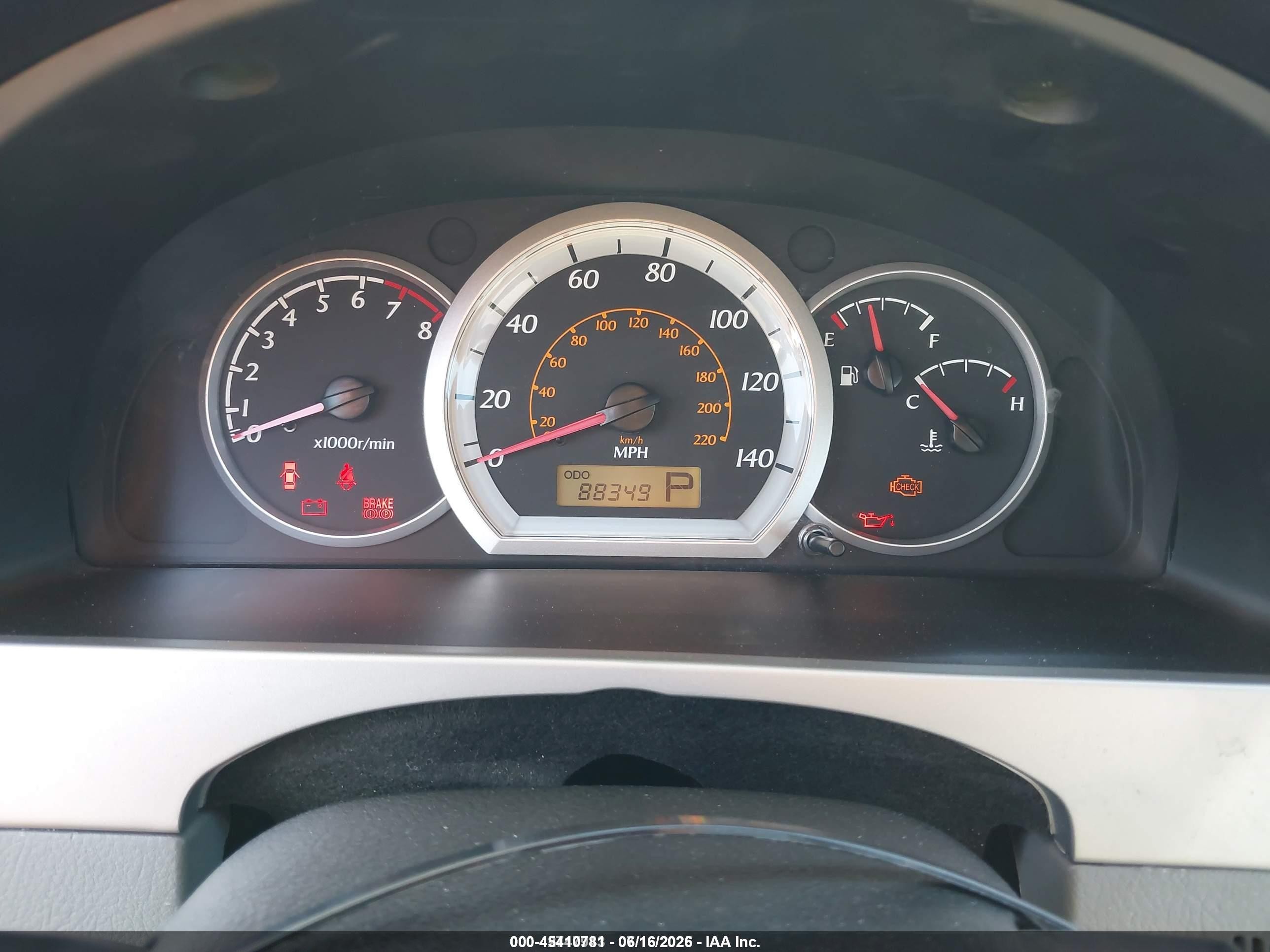 2004 Suzuki Forenza S Red vin: KL5JD52Z14K969999