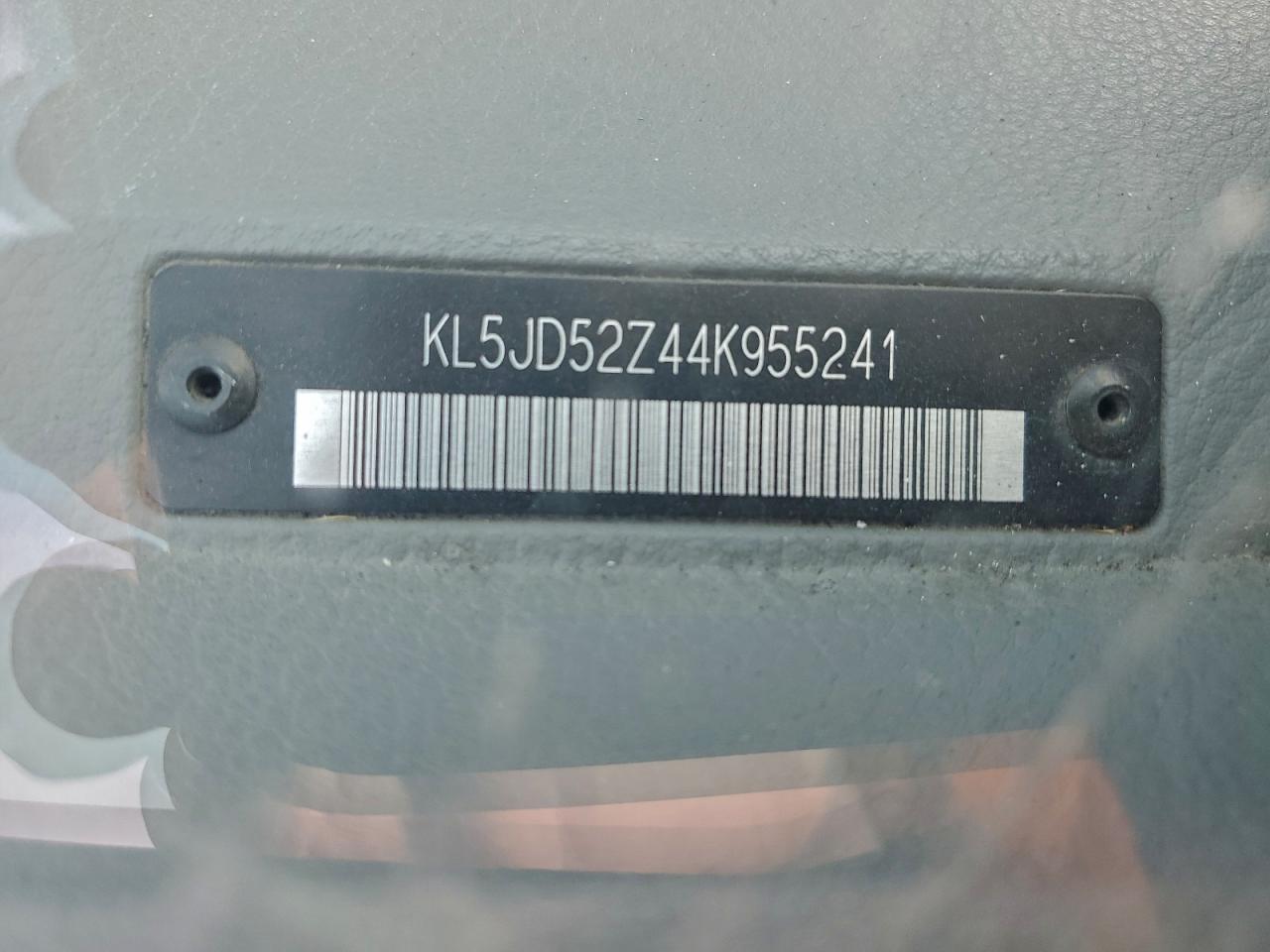 2004 Suzuki Forenza S Red vin: KL5JD52Z44K955241