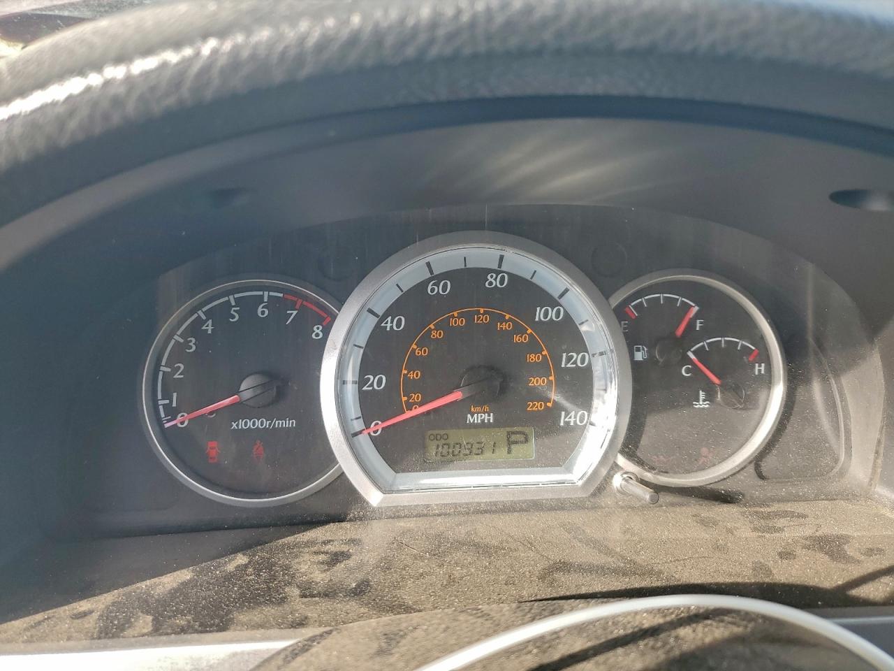 2004 Suzuki Forenza S Red vin: KL5JD52Z44K955241