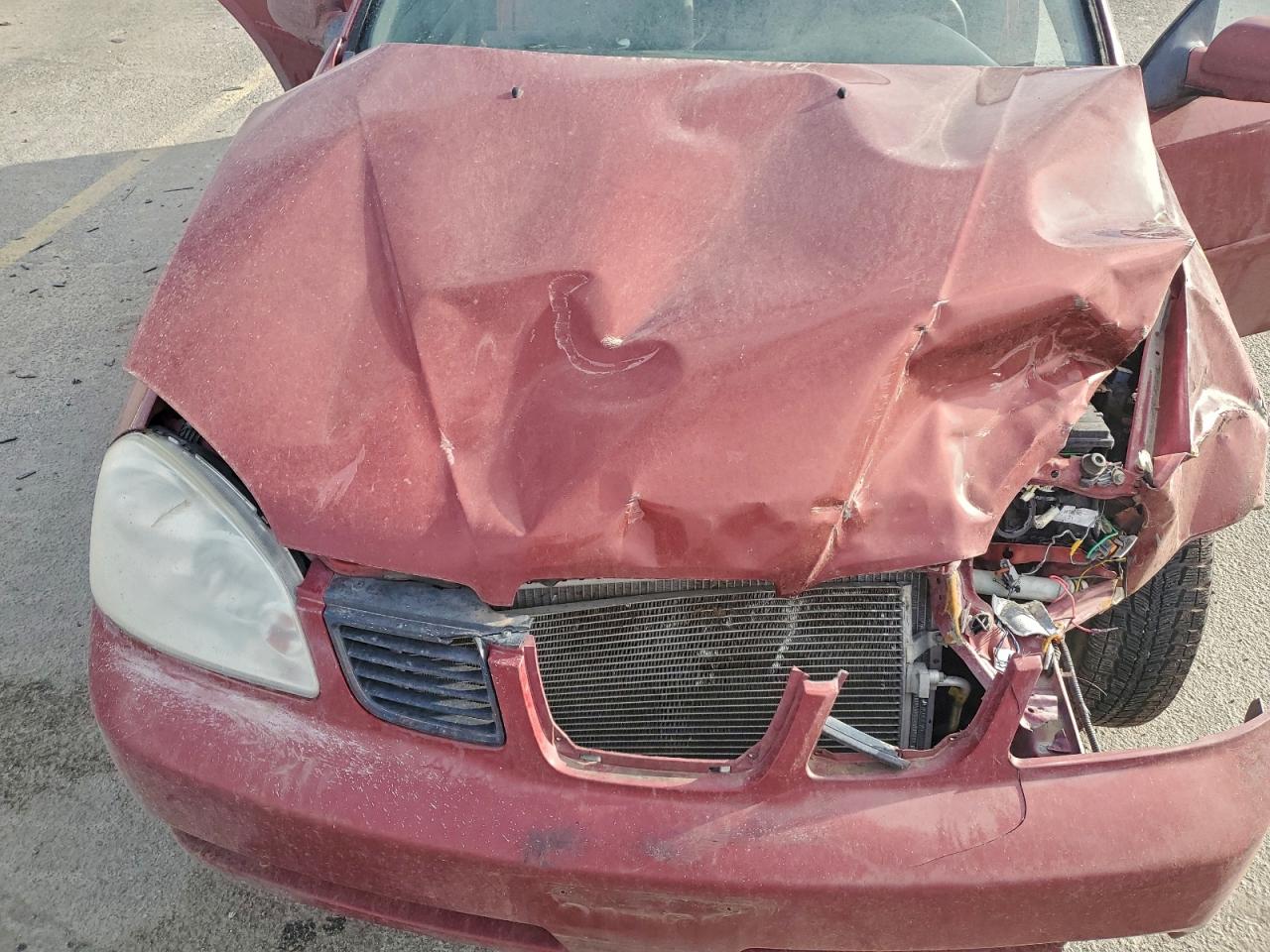 2004 Suzuki Forenza S Red vin: KL5JD52Z44K955241