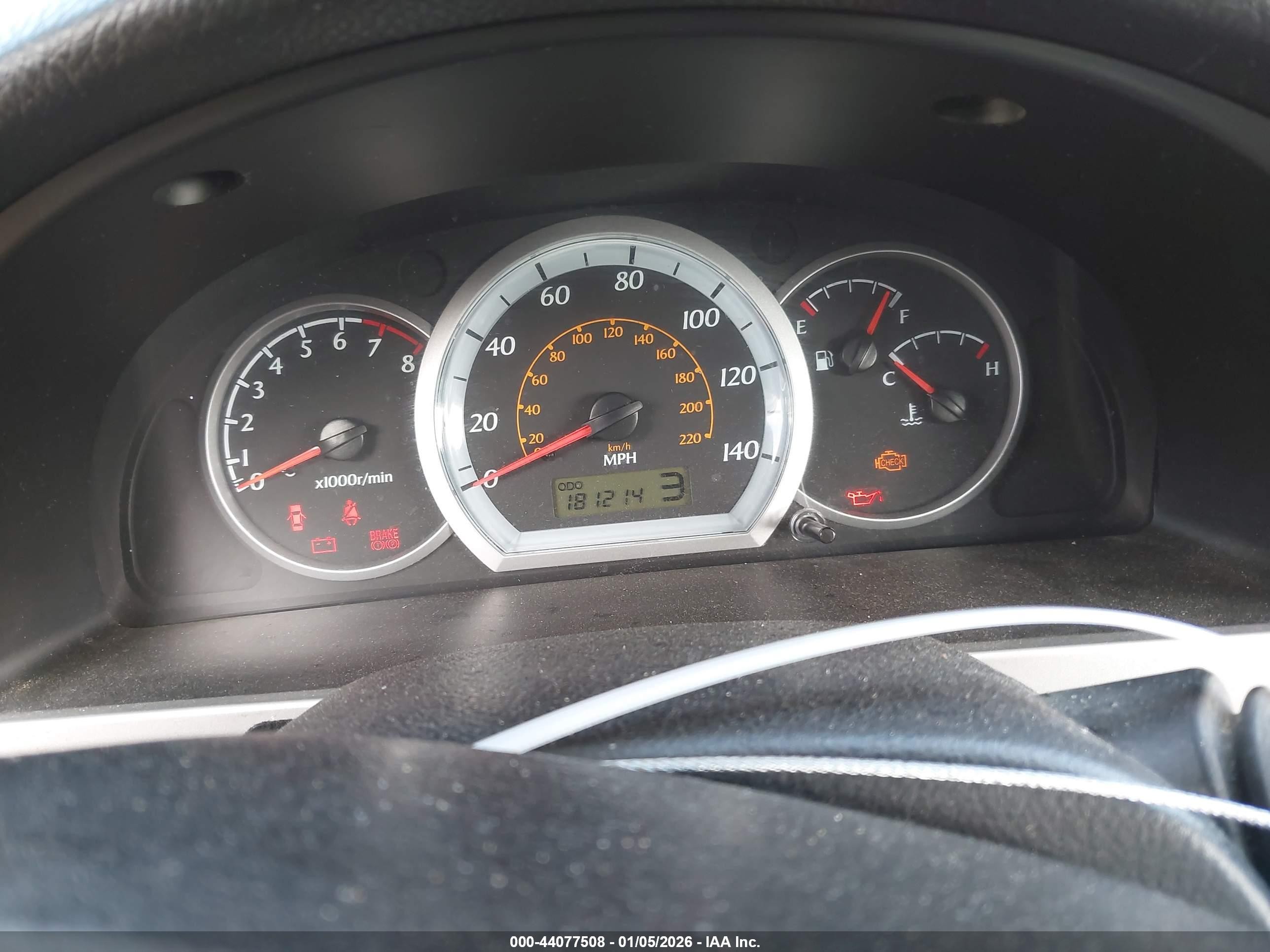 2004 Suzuki Forenza S Gold vin: KL5JD52Z64K953877