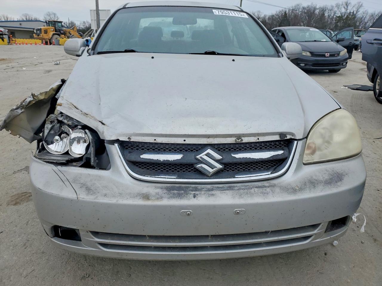 2008 Suzuki Forenza Base Silver vin: KL5JD56Z08K916839