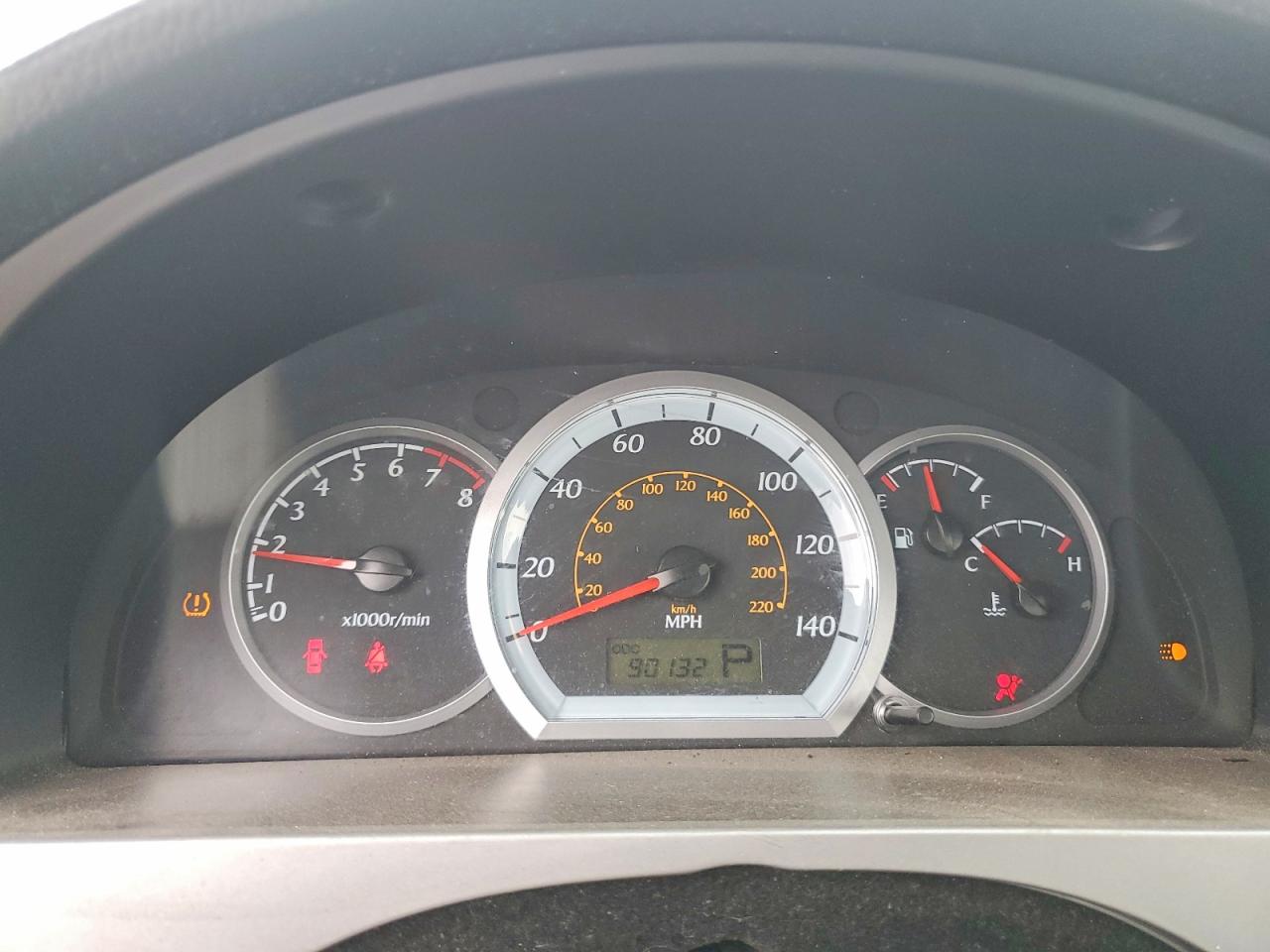 2008 Suzuki Forenza Base Silver vin: KL5JD56Z08K916839