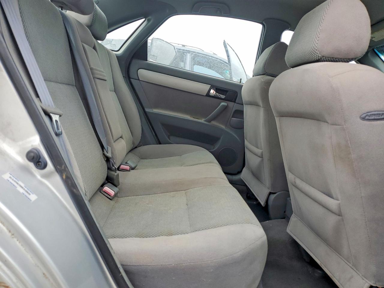 2008 Suzuki Forenza Base Silver vin: KL5JD56Z08K916839