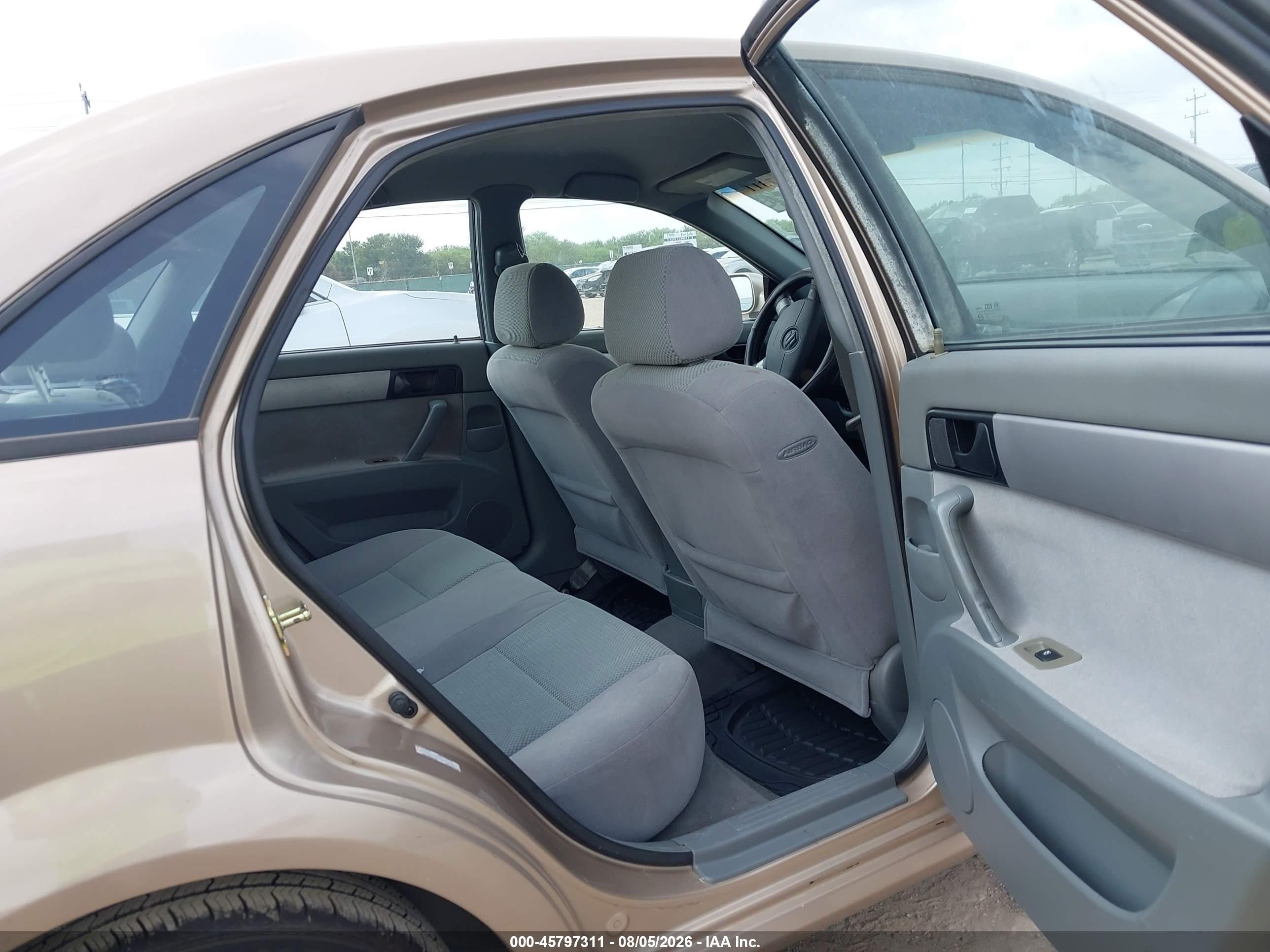 2007 Suzuki Forenza Abs/convenience Champagne vin: KL5JD56Z47K552214