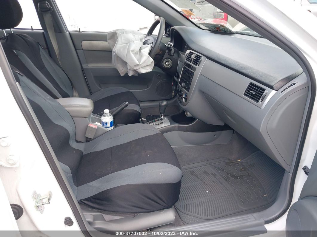 2008 Suzuki Forenza Convenience/popular/ White vin: KL5JD56Z48K971293
