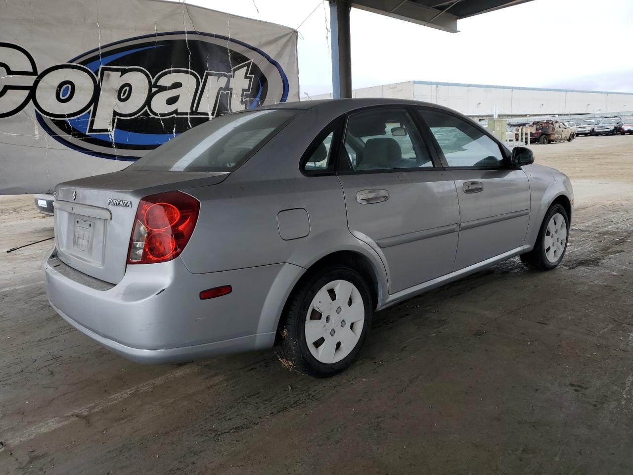 2006 Suzuki Forenza Silver vin: KL5JD56Z56K476288