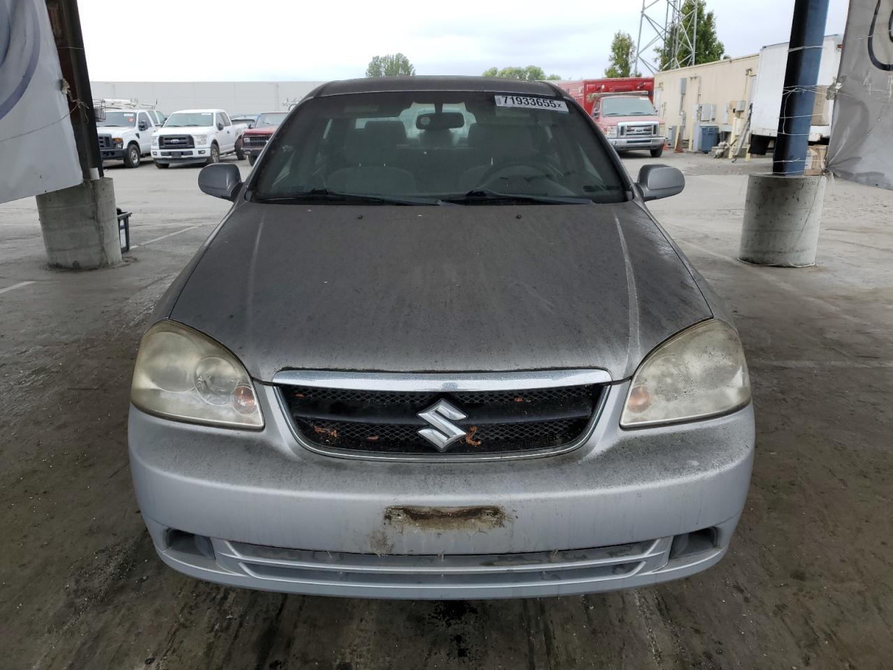 2006 Suzuki Forenza Silver vin: KL5JD56Z56K476288