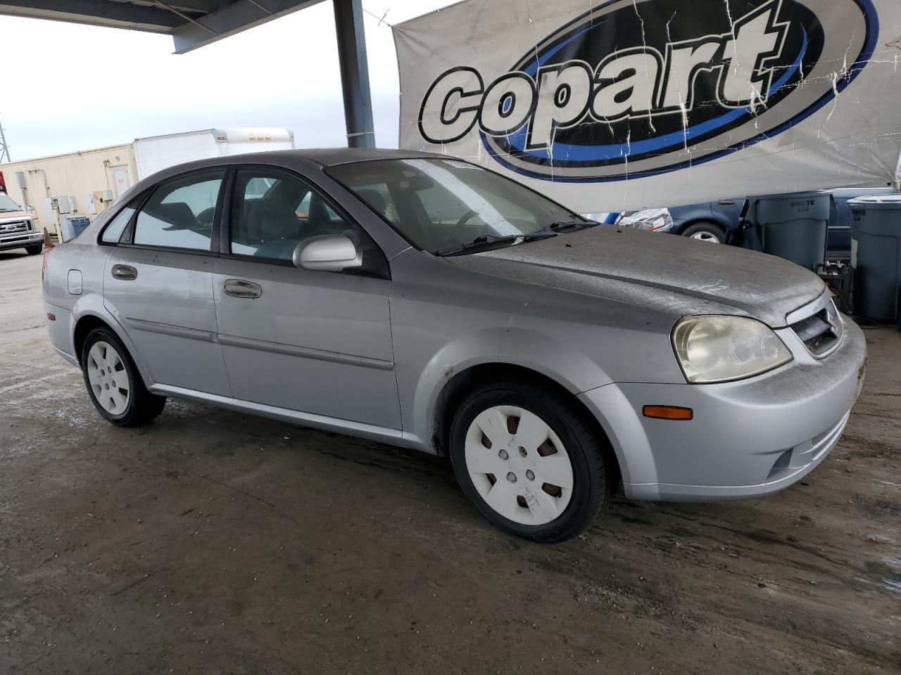 2006 Suzuki Forenza Silver vin: KL5JD56Z56K476288