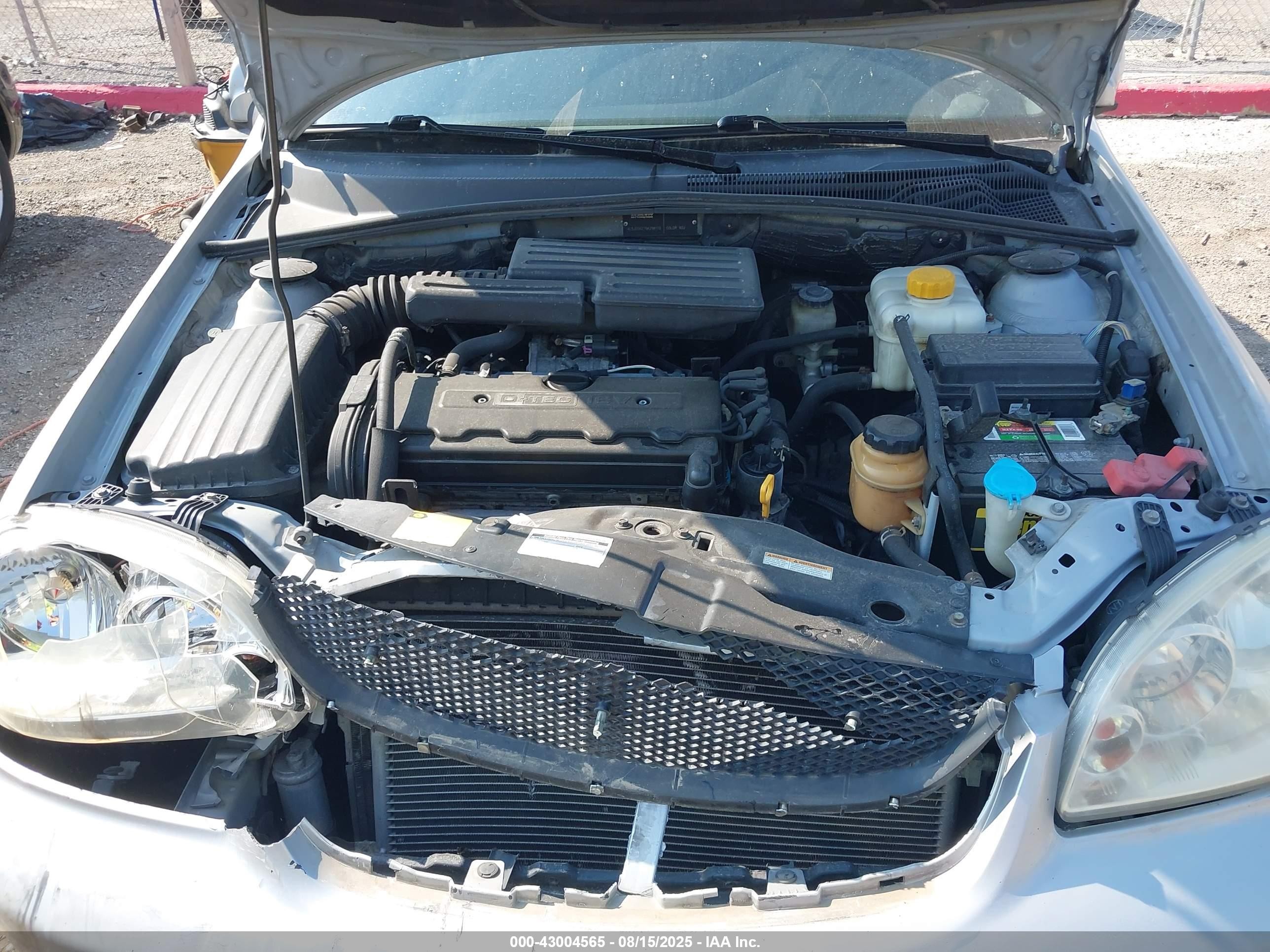 2006 Suzuki Forenza   Silver vin: KL5JD56Z76K298173