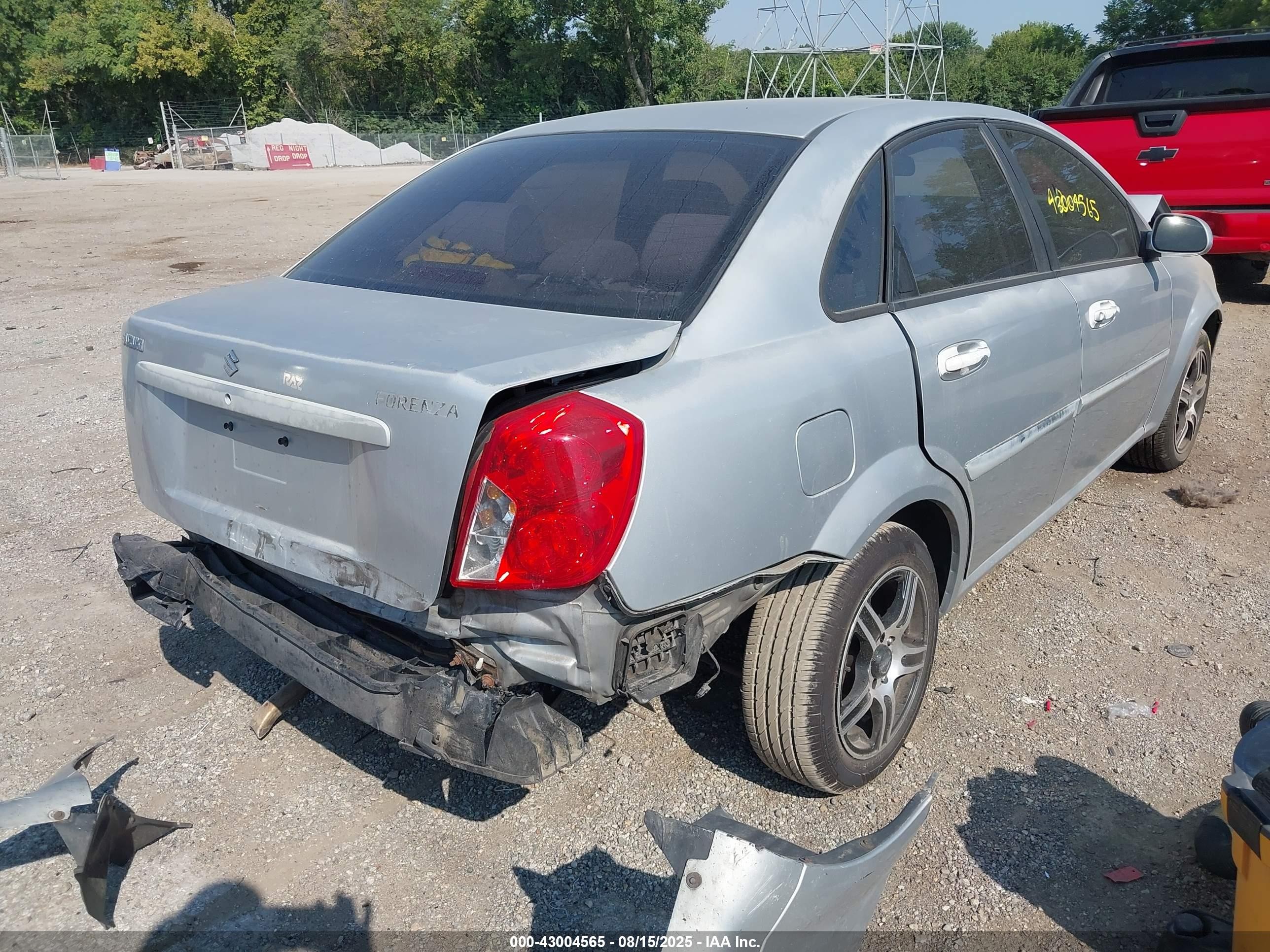 2006 Suzuki Forenza   Silver vin: KL5JD56Z76K298173