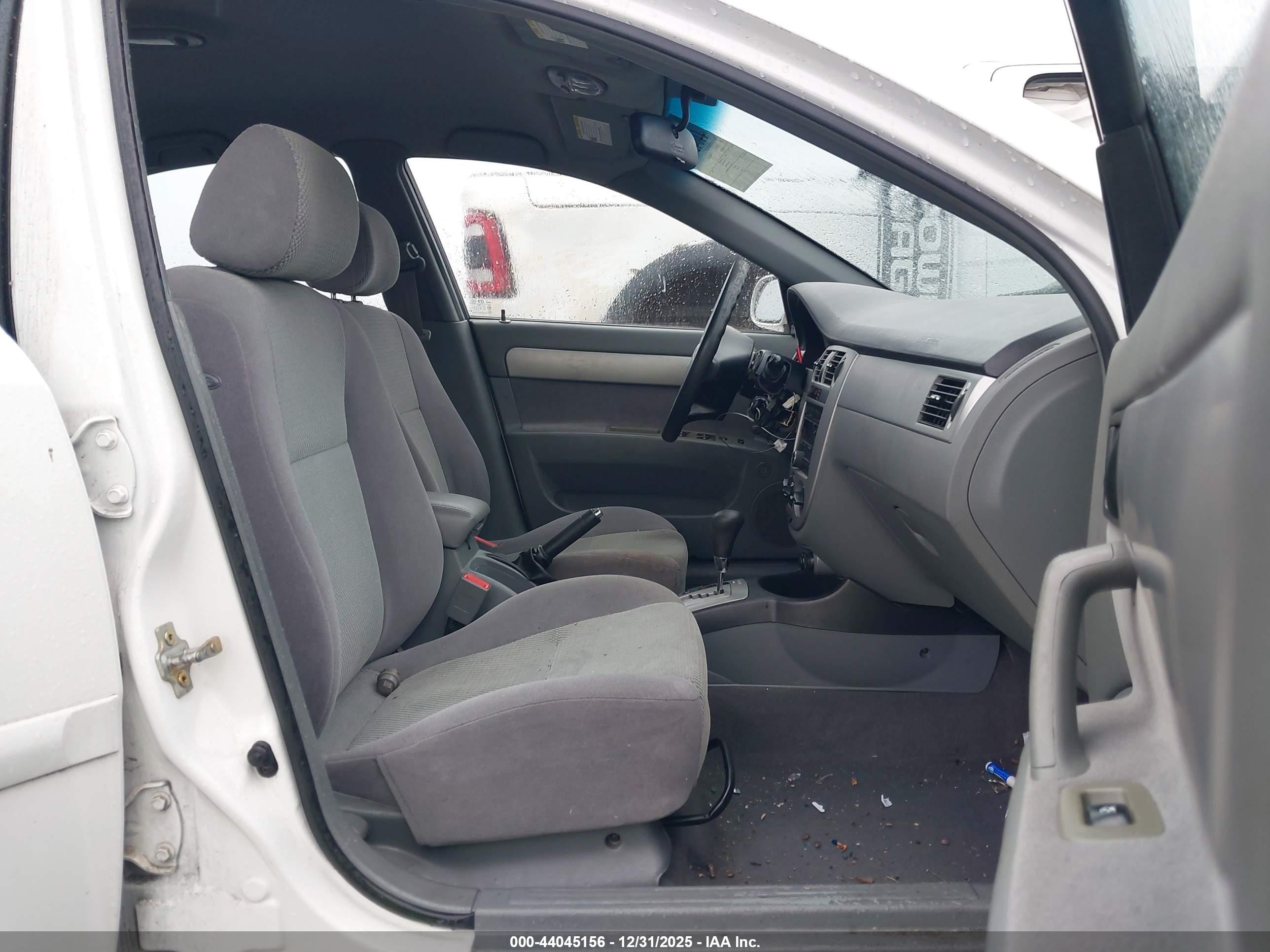 2006 Suzuki Forenza   White vin: KL5JD56Z96K416790