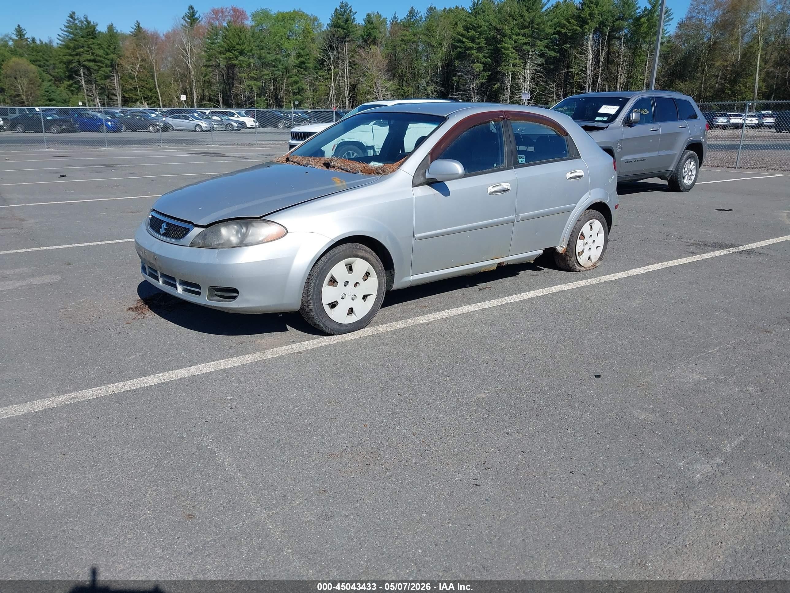 2007 Suzuki Reno   Silver vin: KL5JD66Z27K588232
