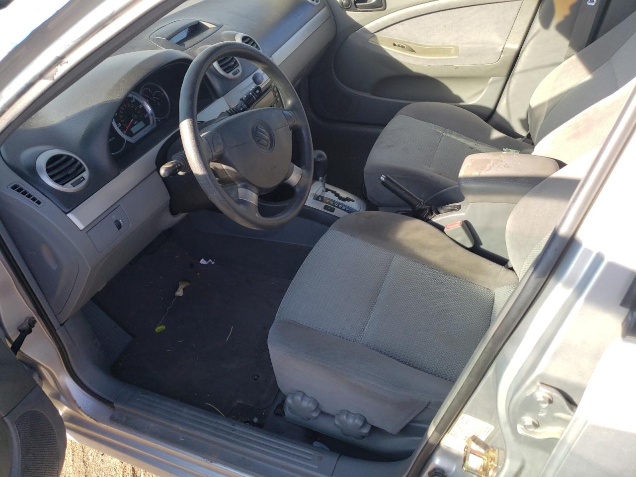 2006 Suzuki Forenza Серебряный vin: KL5JD86Z26K344820