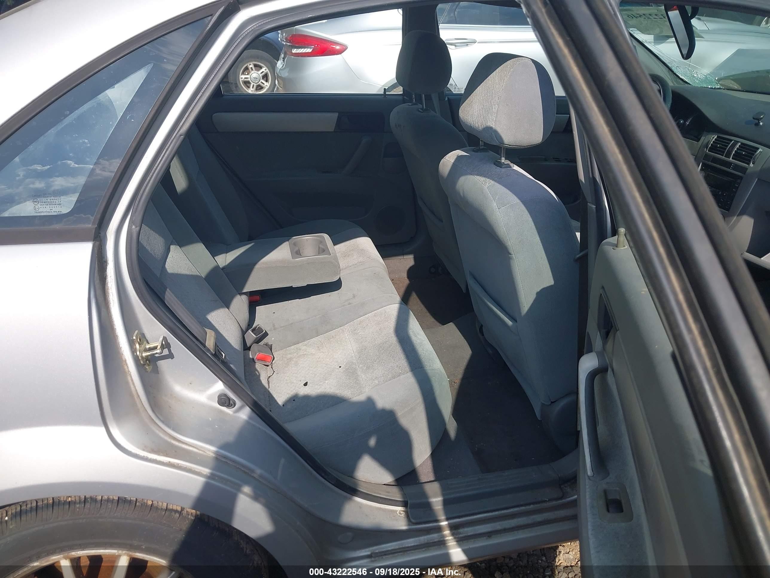 2004 Suzuki Forenza Ex/lx Gray vin: KL5JJ52Z24K066981