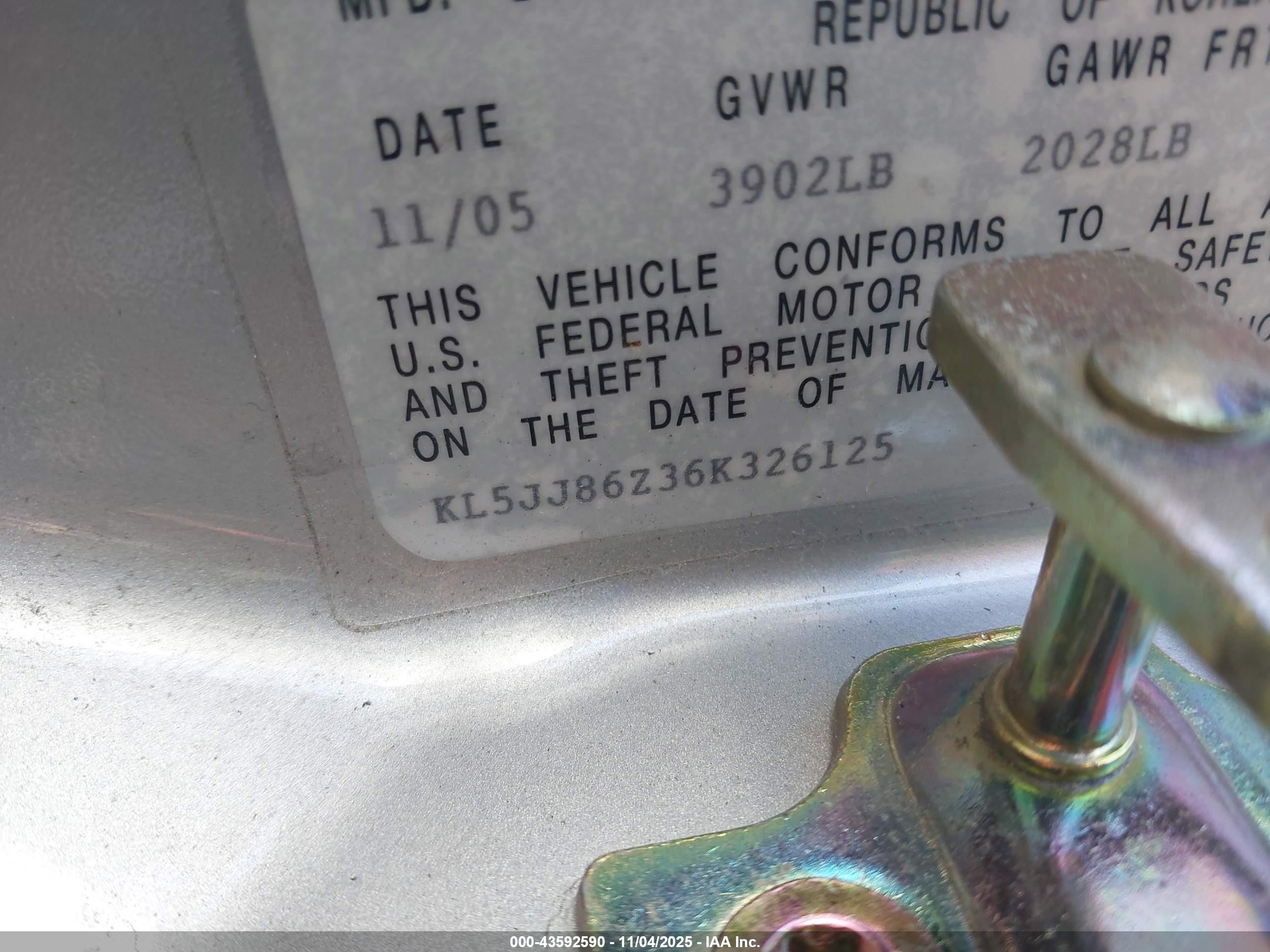 2006 Suzuki Forenza Premium Серебряный vin: KL5JJ86Z36K326125