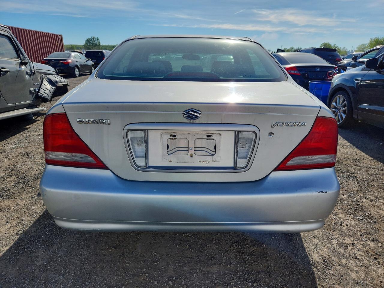 2004 Suzuki Verona Gl Silver vin: KL5VD52L44B106627