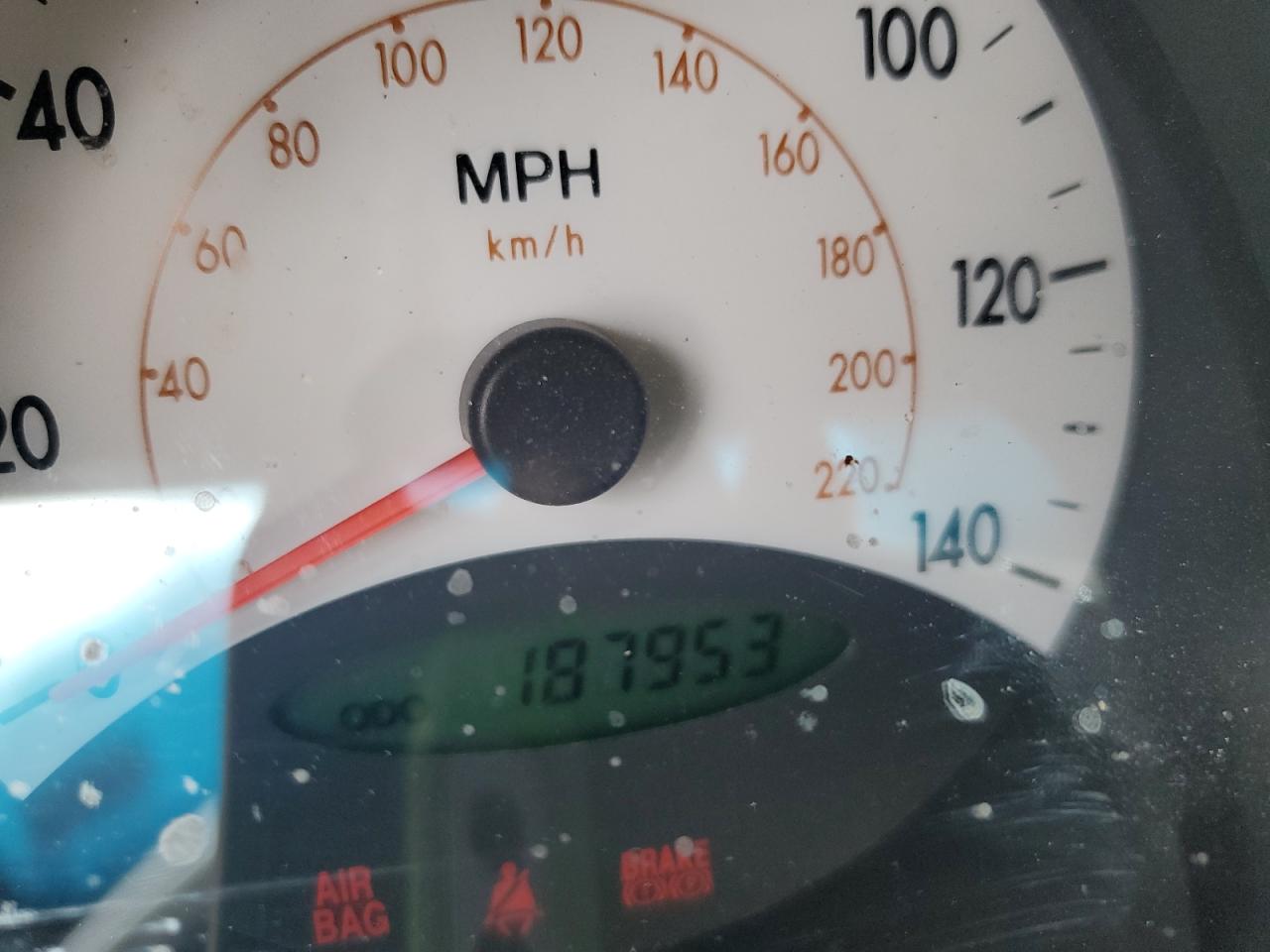 2004 Suzuki Verona S White vin: KL5VJ52L04B108738