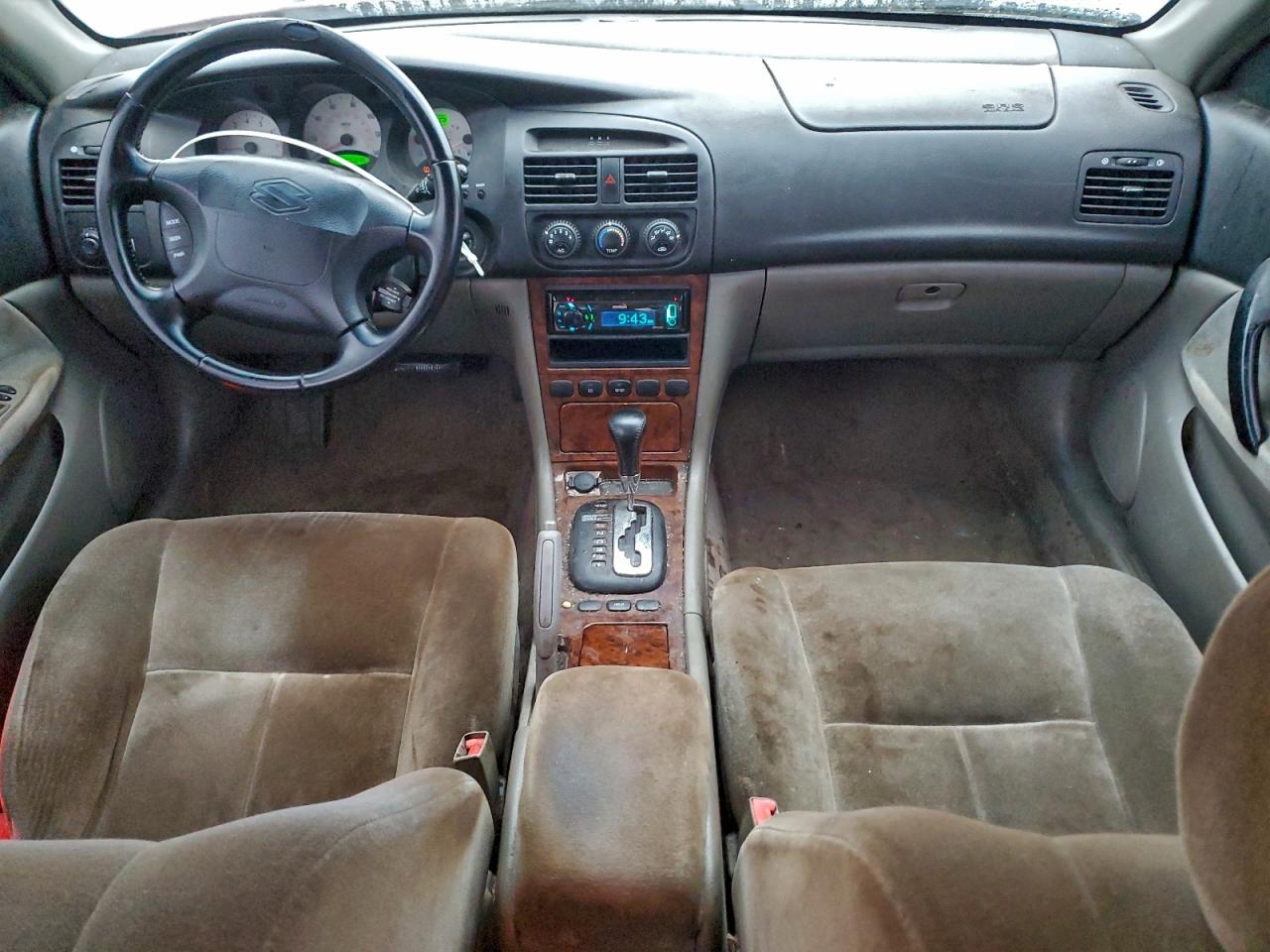 2005 Suzuki Verona S Red vin: KL5VJ56L65B155039
