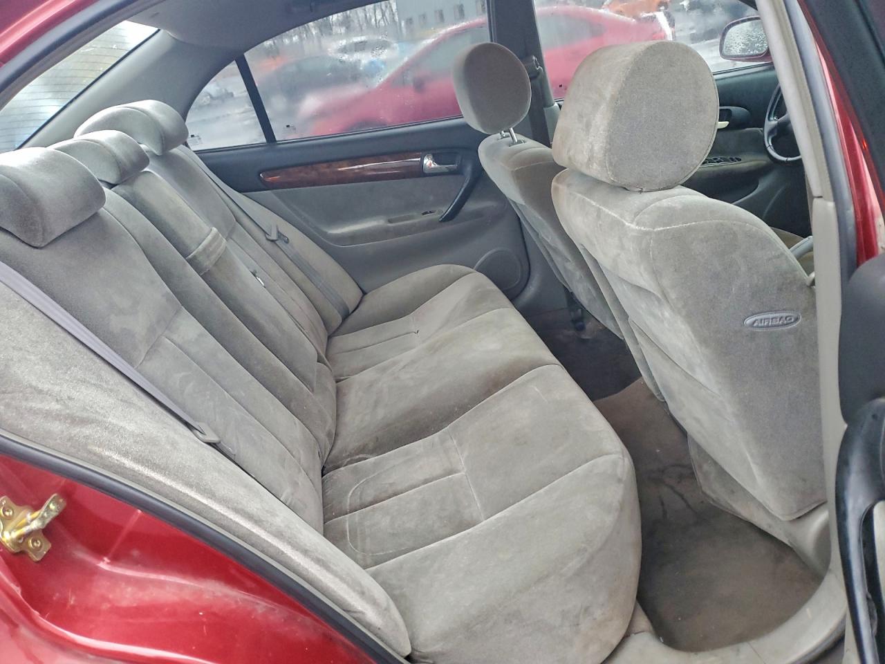 2005 Suzuki Verona S Red vin: KL5VJ56L65B155039