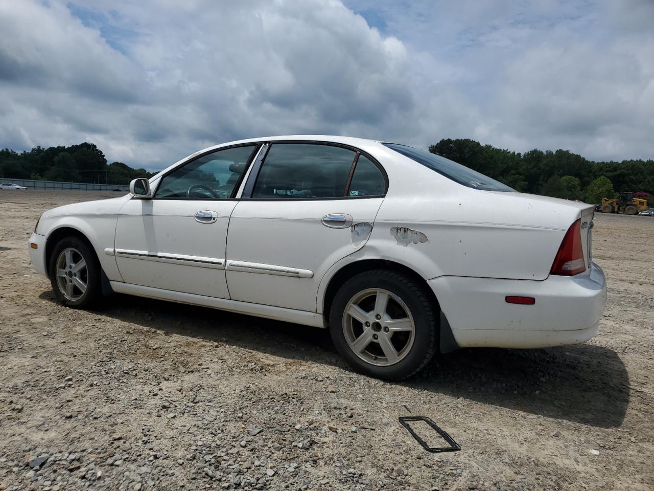 2004 Suzuki Verona Ex   White vin: KL5VM52L64B120030